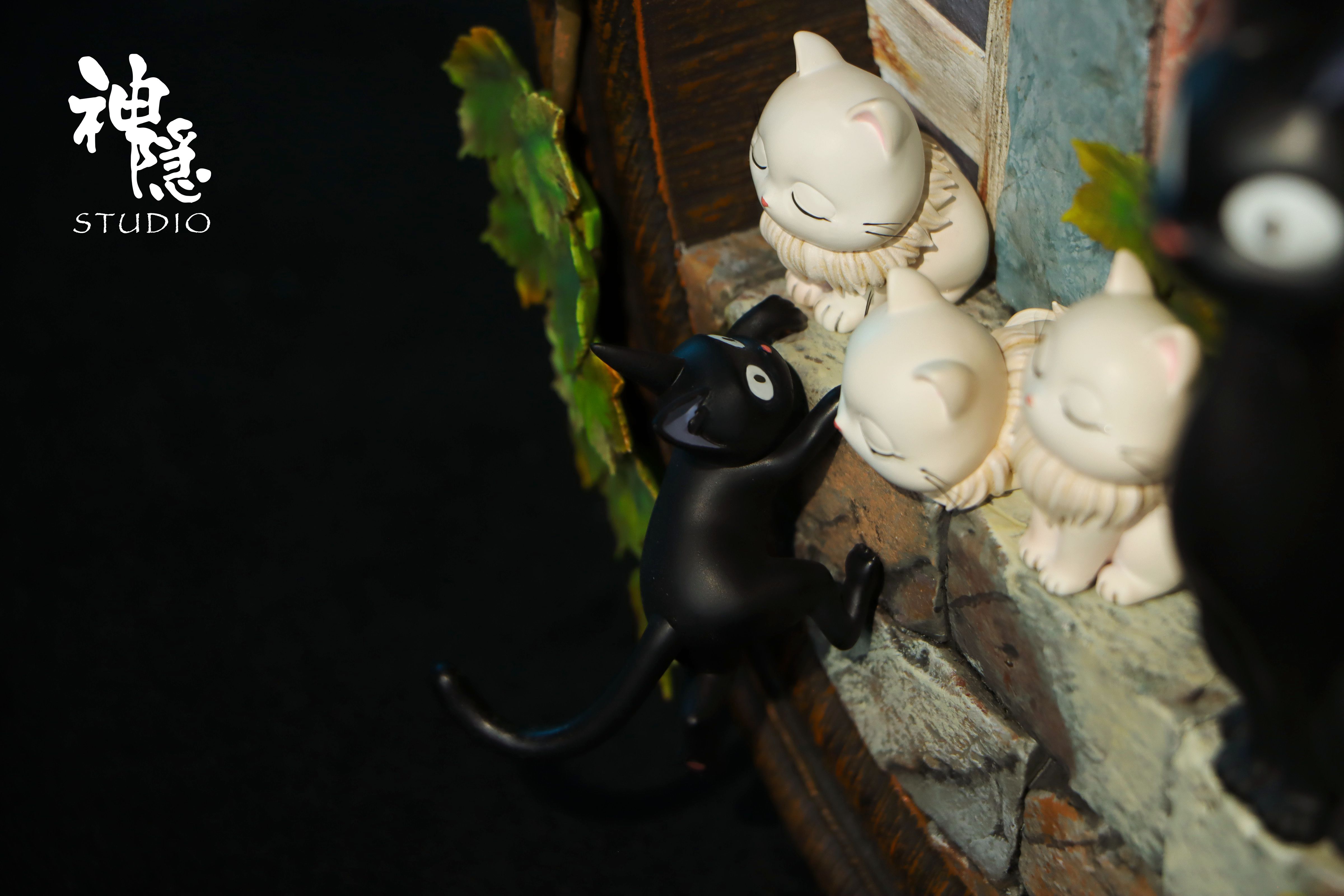 Shenyin Studio Kiki's Delivery Service Cats Under the Eaves