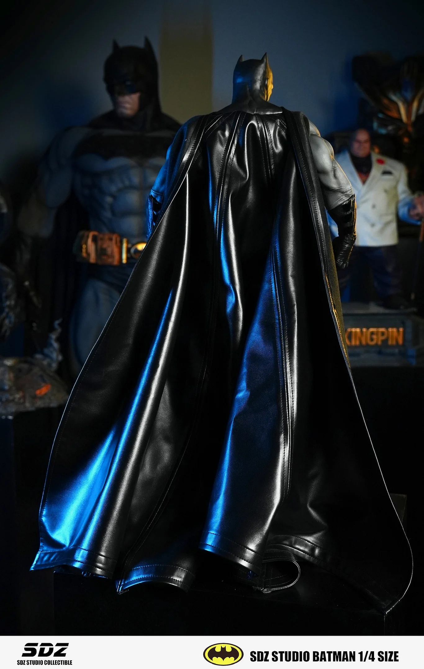 Batman 1/4 Whole Body  Statue(GK) - SDZ Studio