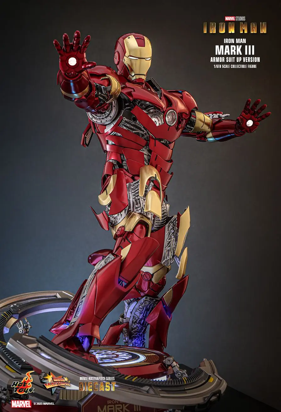 Hottoys - Iron Man Mark III (Armor Suit Up Version) 1/6th scale Collectible Figure MMS825D72 (Licensed)  Action Figure