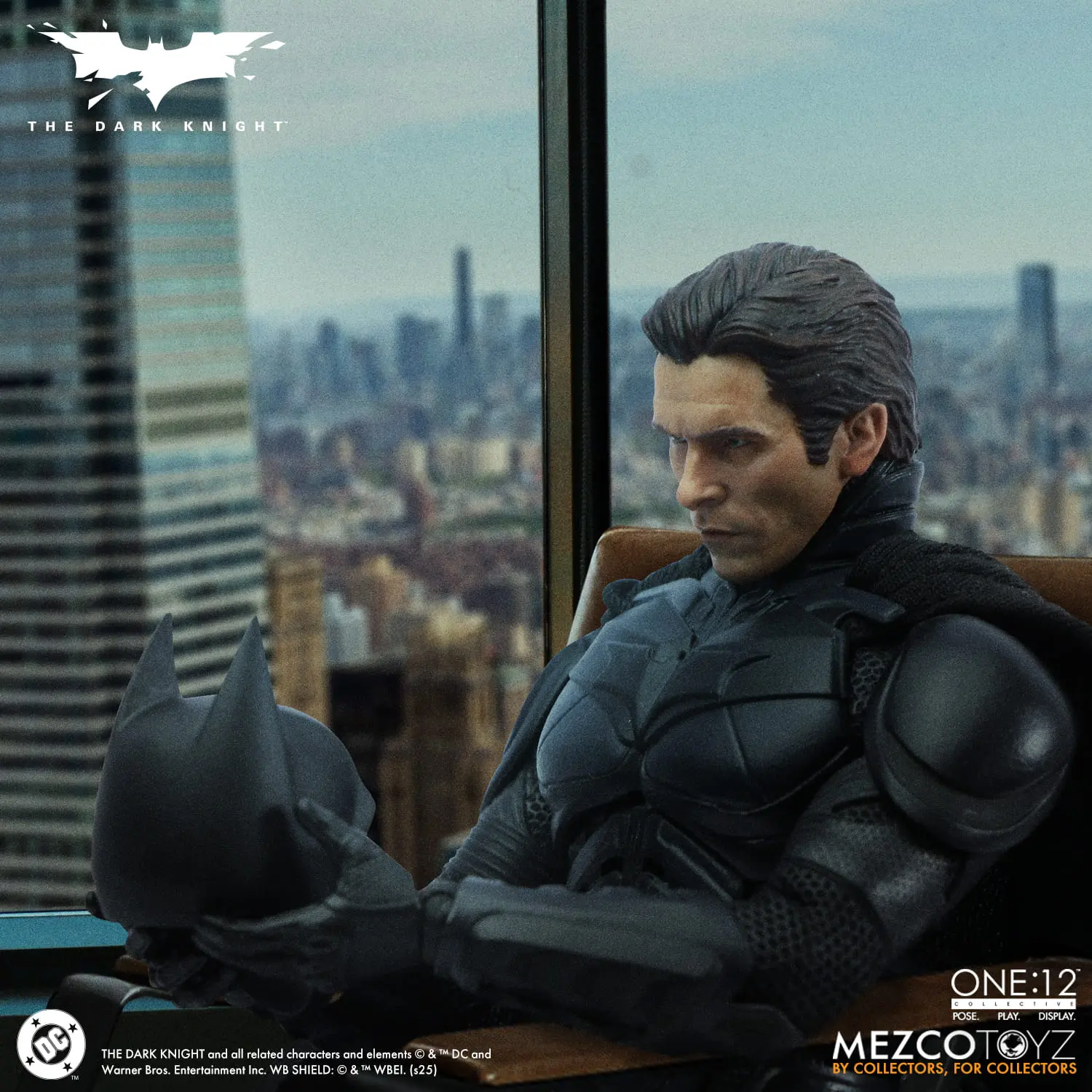 Mezco Studio - 1/12 Batman The Dark Knight (2008 Movie Version) Batman (Licensed)Statue(GK)