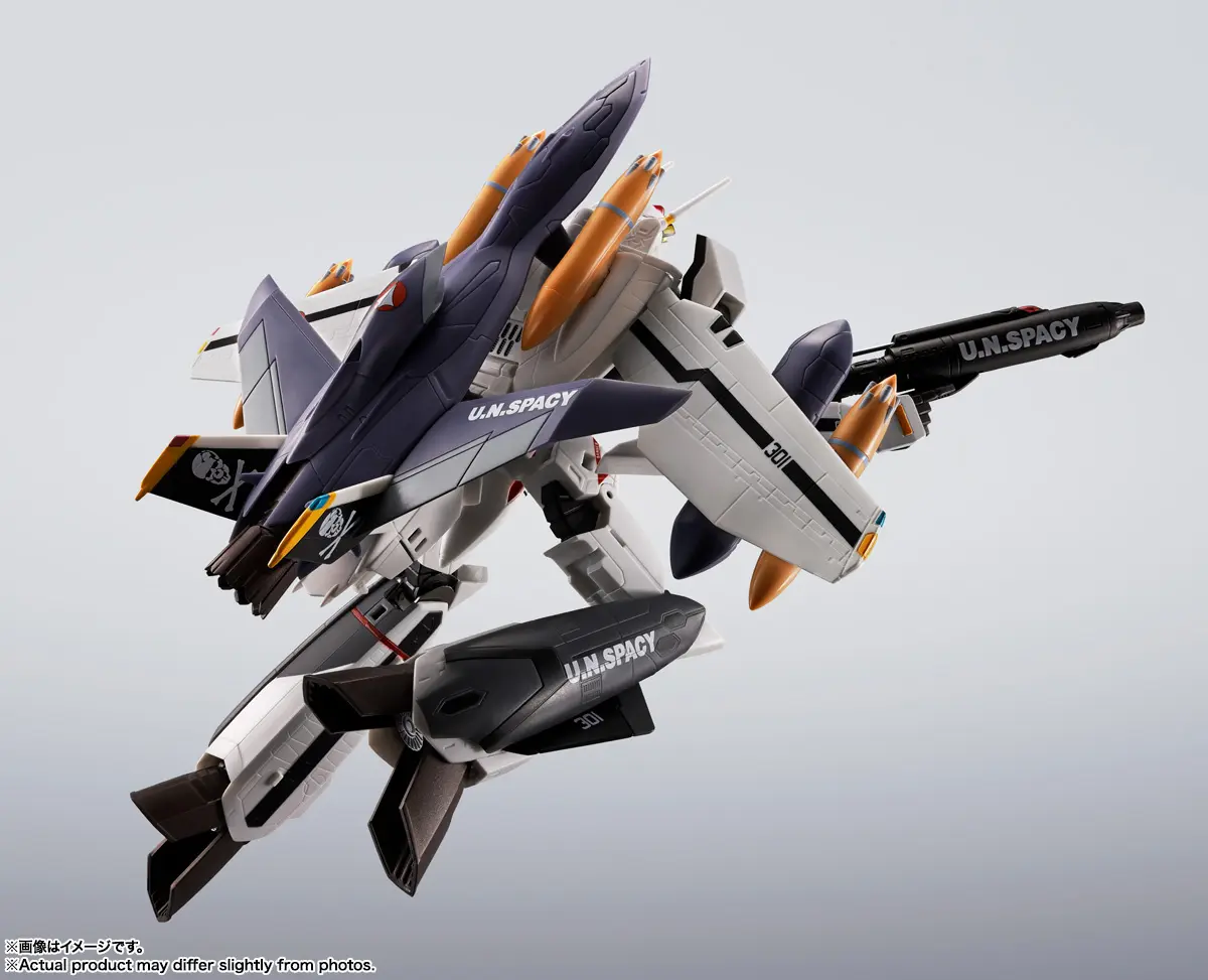 BANDAI SPIRITS - HI-METAL R VF-0S Phoenix (Roy Focker Unit) QF-2200D-B Ghost Macross Zero (Licensed)Statue(GK)