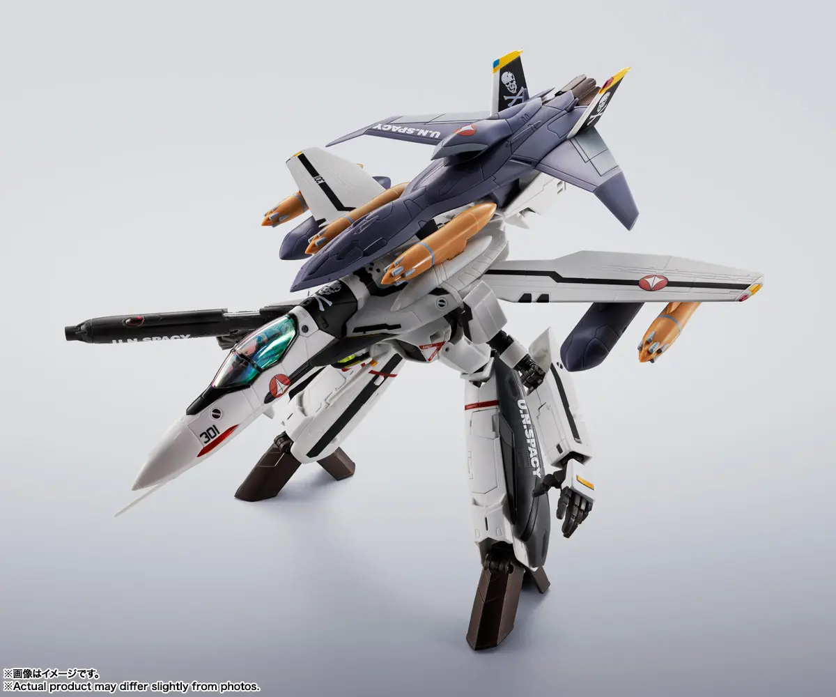 BANDAI SPIRITS - HI-METAL R VF-0S Phoenix (Roy Focker Unit) QF-2200D-B Ghost Macross Zero (Licensed)Statue(GK)