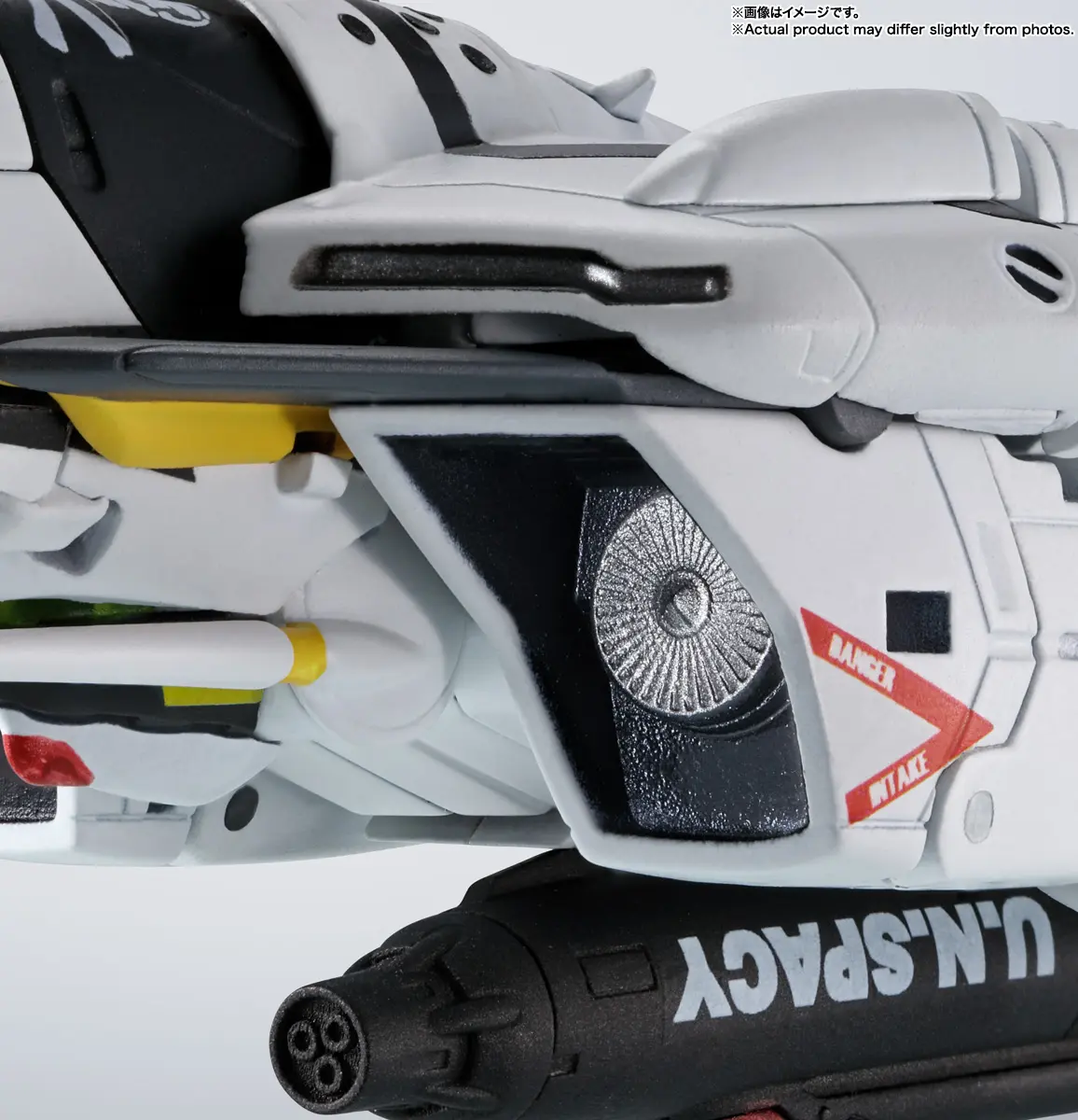 BANDAI SPIRITS - HI-METAL R VF-0S Phoenix (Roy Focker Unit) QF-2200D-B Ghost Macross Zero (Licensed)Statue(GK)