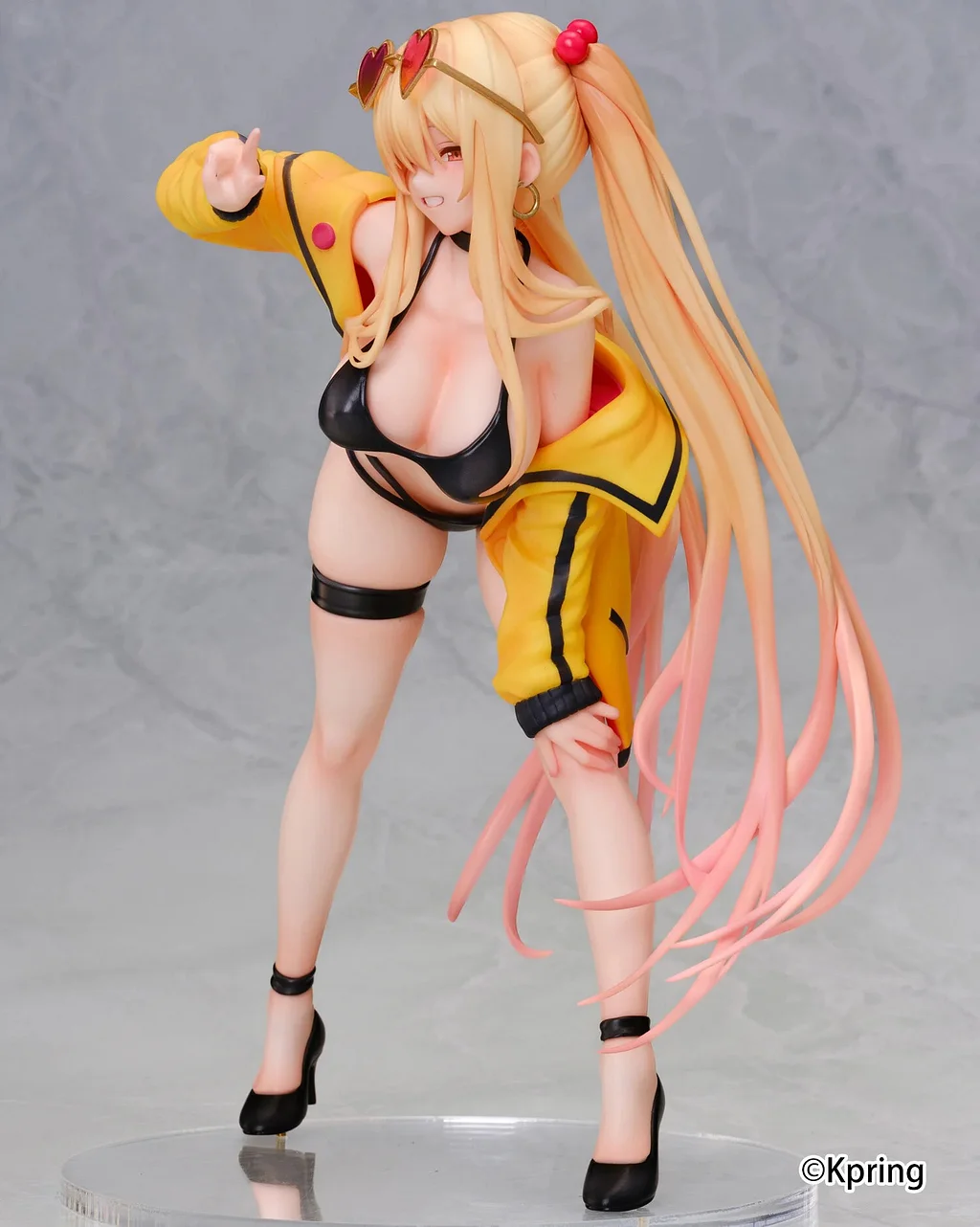 Gentlemen - Yuna & Little Lily Licensed Statue 