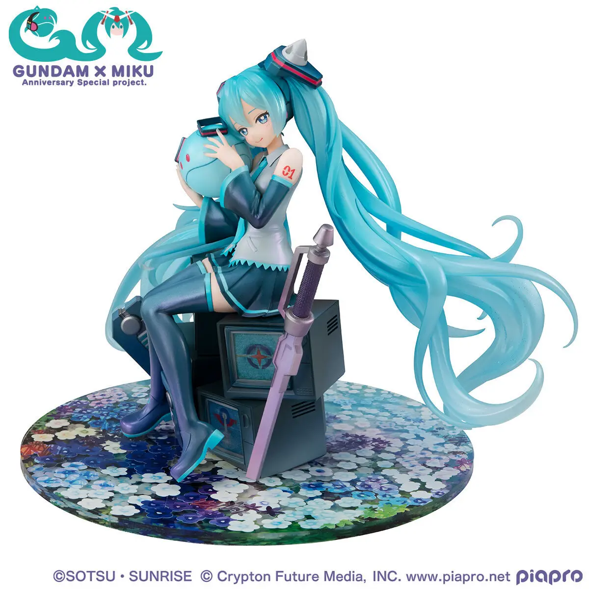 MegaHouse - Kidou Senshi Gundam 00 Haro Gundam x Miku Anniversary Special Project Lucrea 1/7 Figure (Licensed)Statue