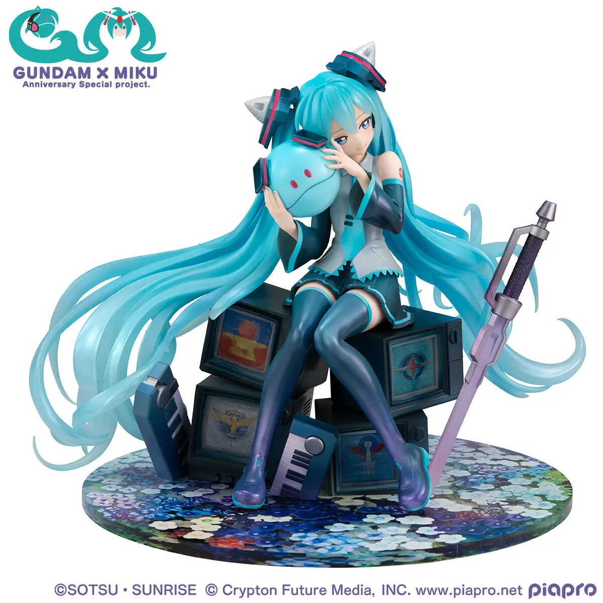 MegaHouse - Kidou Senshi Gundam 00 Haro Gundam x Miku Anniversary Special Project Lucrea 1/7 Figure (Licensed)Statue