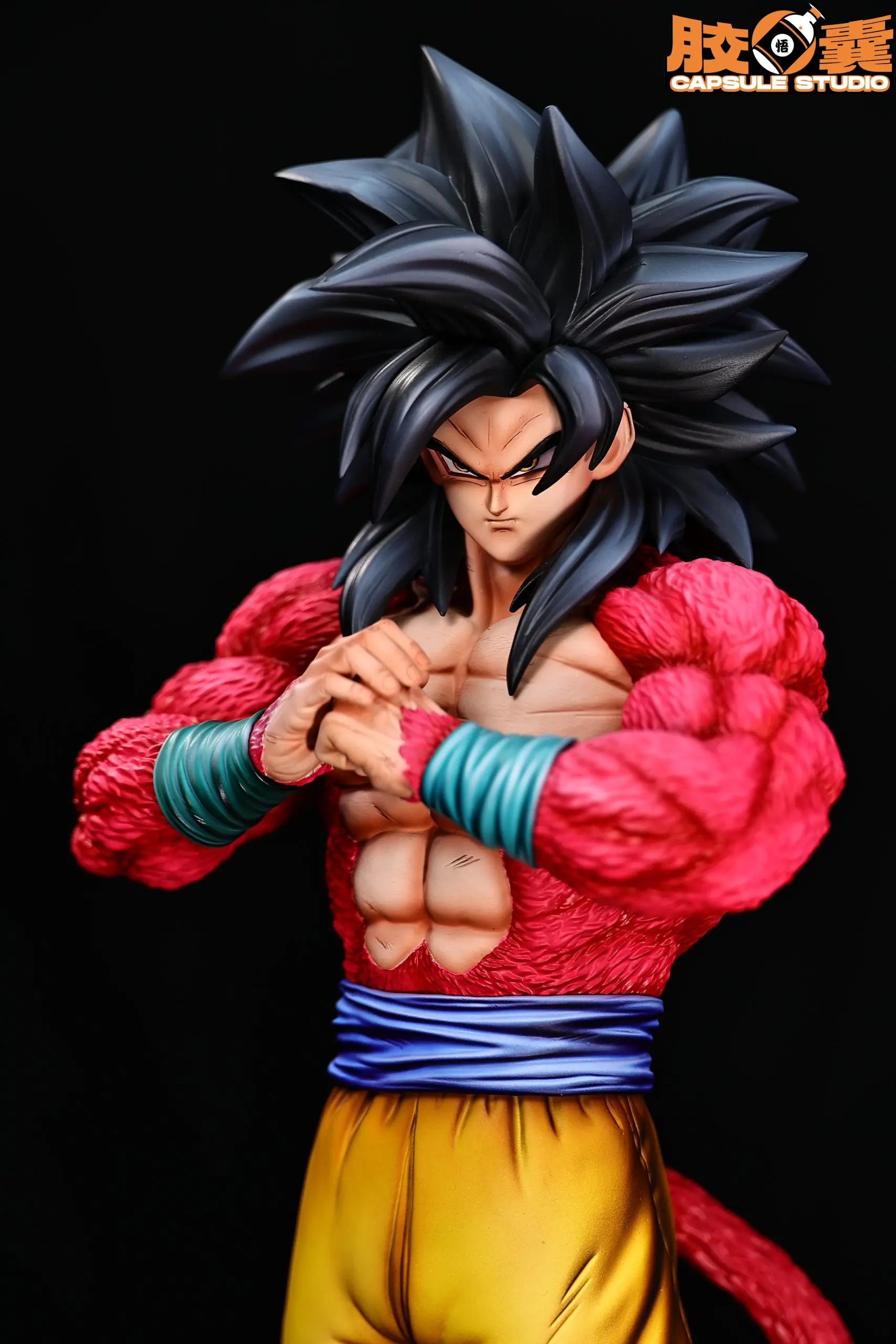 Capsule Studio - Dragon Ball Super Saiyan 4 Goku Clasps His Fists Statue(GK)