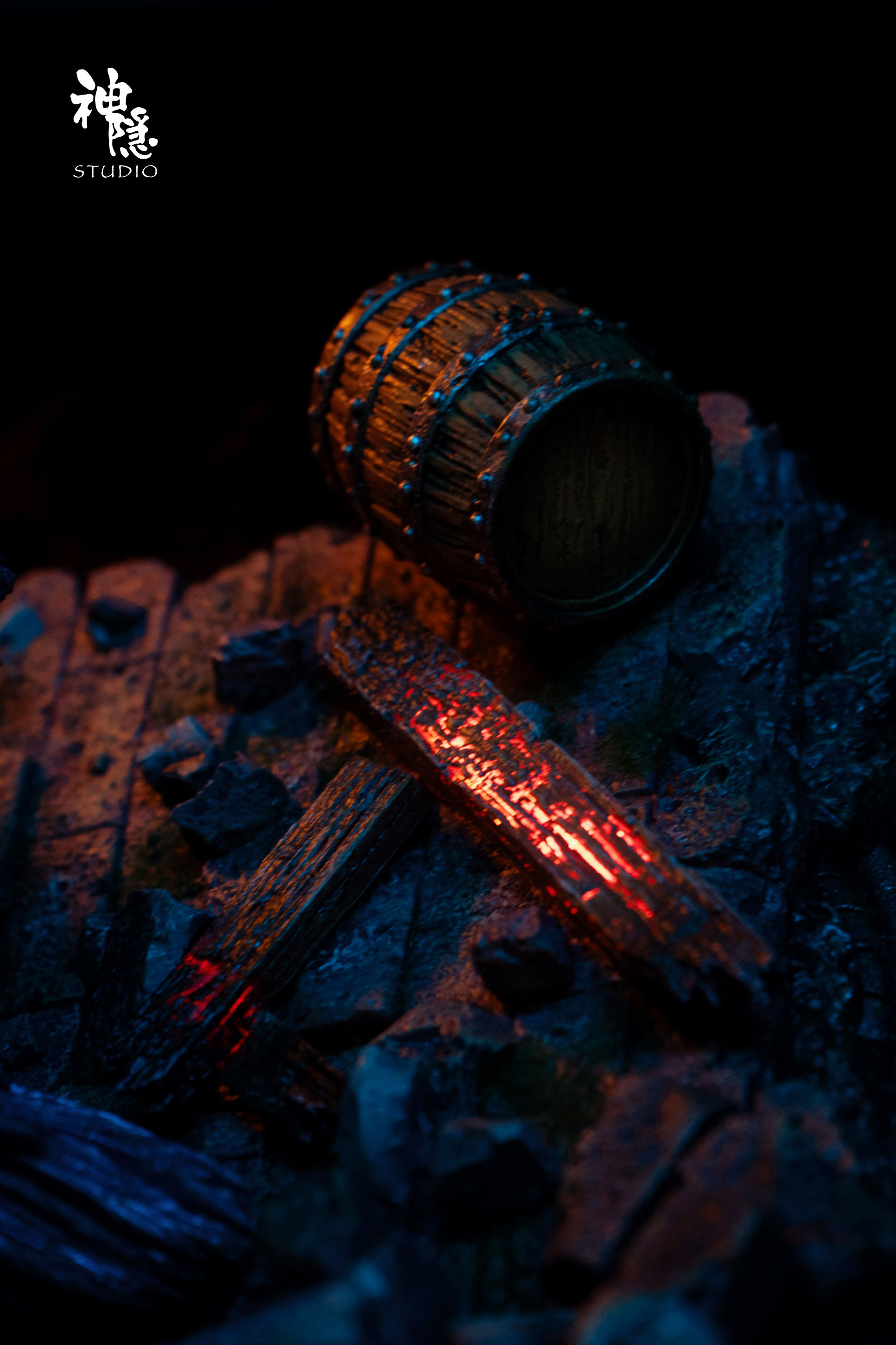 Howl's Moving Castle Silhouette Moments Series Howl & Sophie Embrace Amidst the Flames Statue(GK) -Shen Yin Studio-KWII-GK