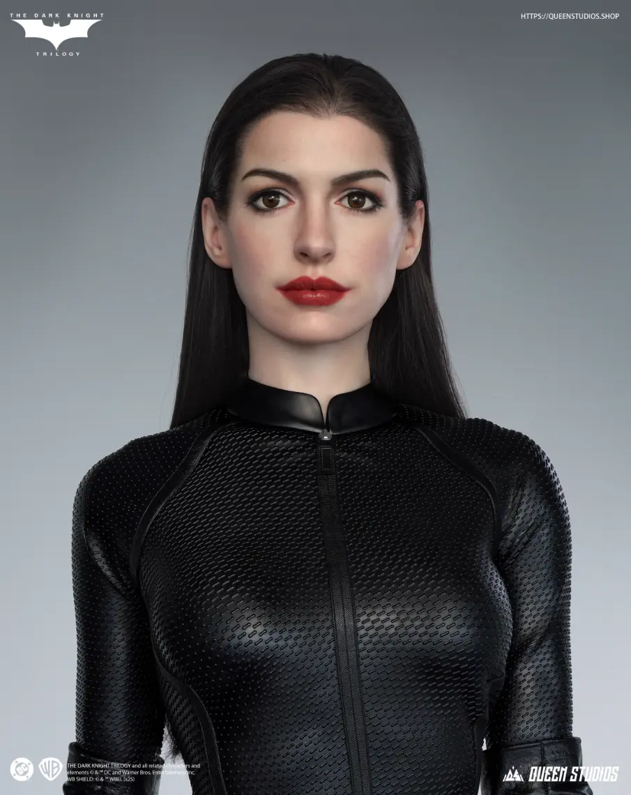 Queen Studios - Catwoman Life-Size Statue (Licensed) 