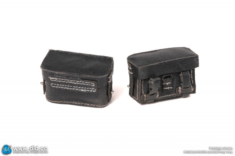 1/6 Scale WWII German Medic Officer Candidate Gregor D80183 (Licensed) Statue(GK)- DID Studio 