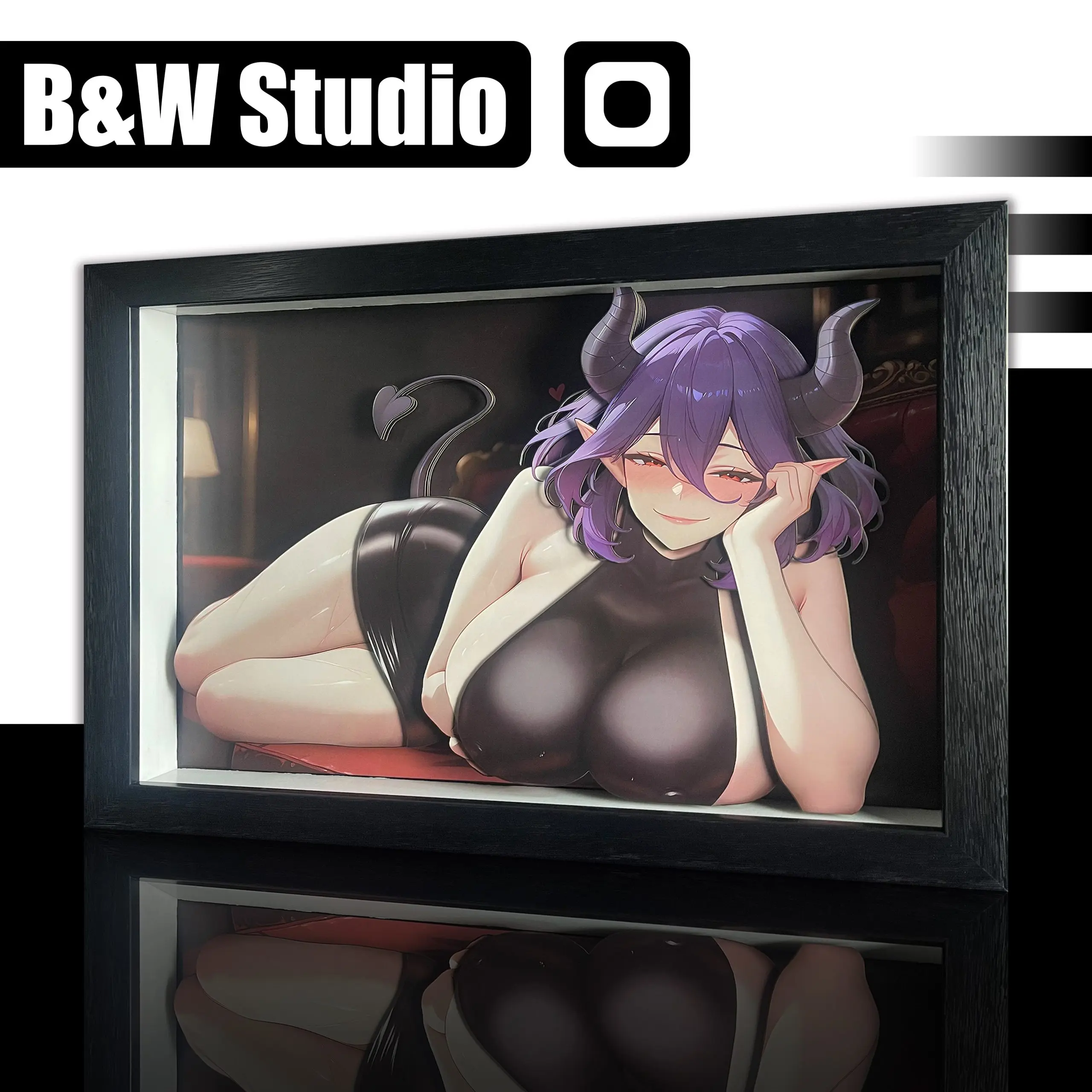 In stock-B&W Studio - Vermeil in Gold Vermeil three-dimensional decorative painting (Adult 18+)