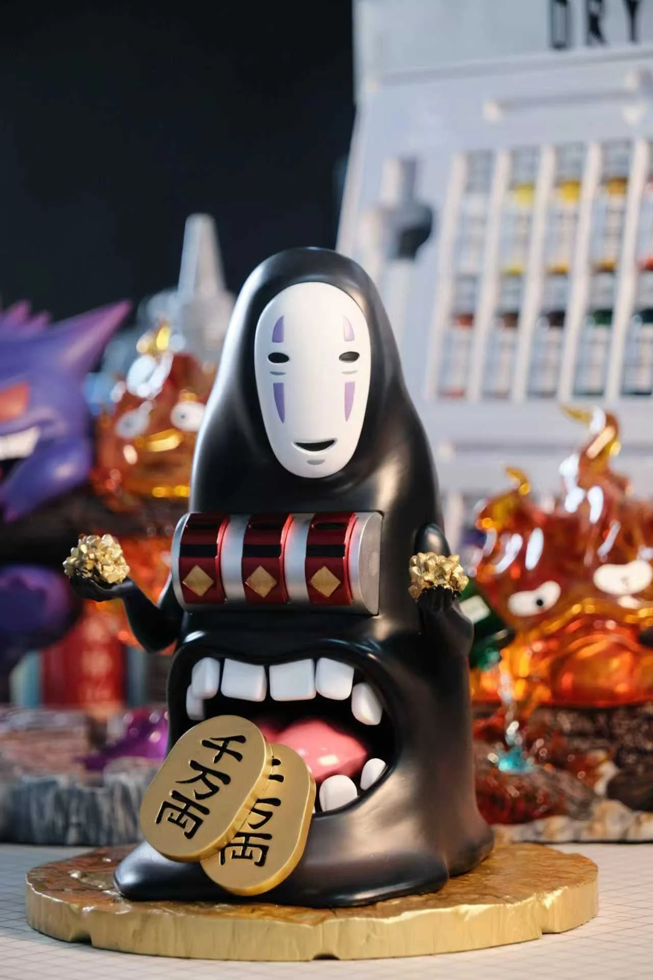MMLAND Studio - No-Face with a Money-Spitting Machine Spirited Away Statue