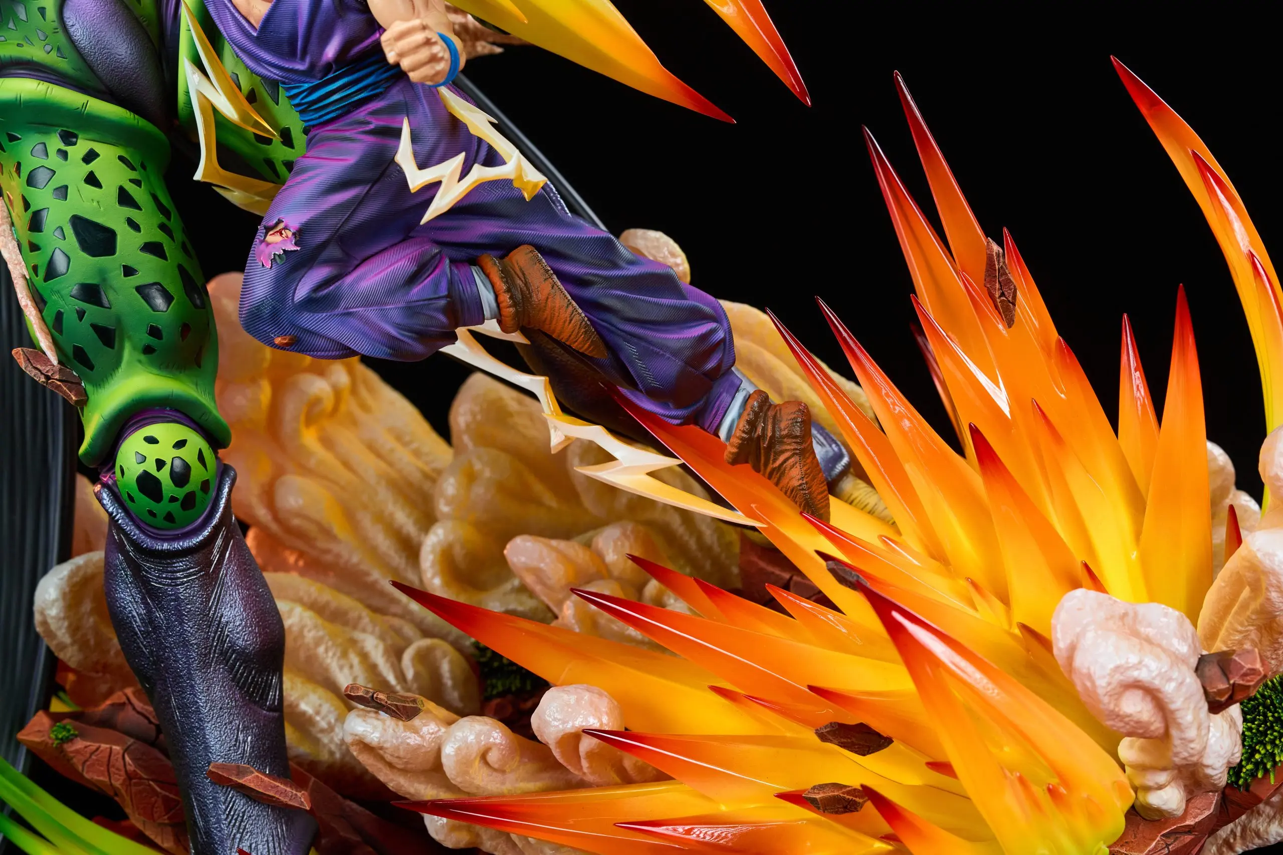 KD Collectibles Studio - Dragon Ball Gohan vs Cell  Statue(GK)