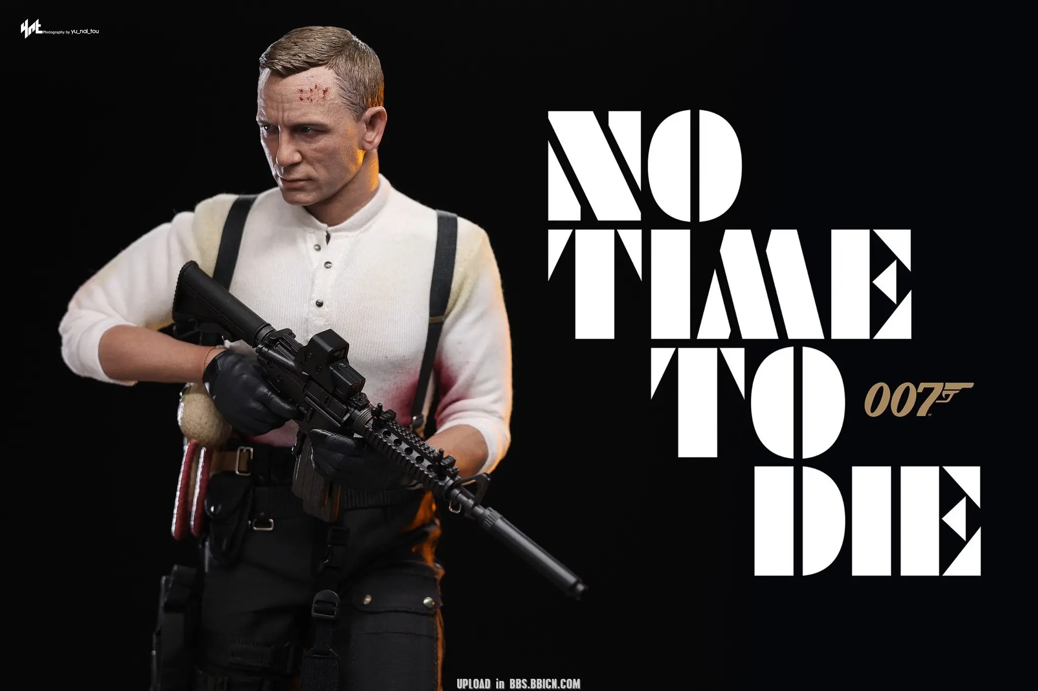 Hottoys - No Time To Die James Bond (Commando Outfit) 1/6th scale Collectible Figure MMS804 (Licensed) Statue(GK)