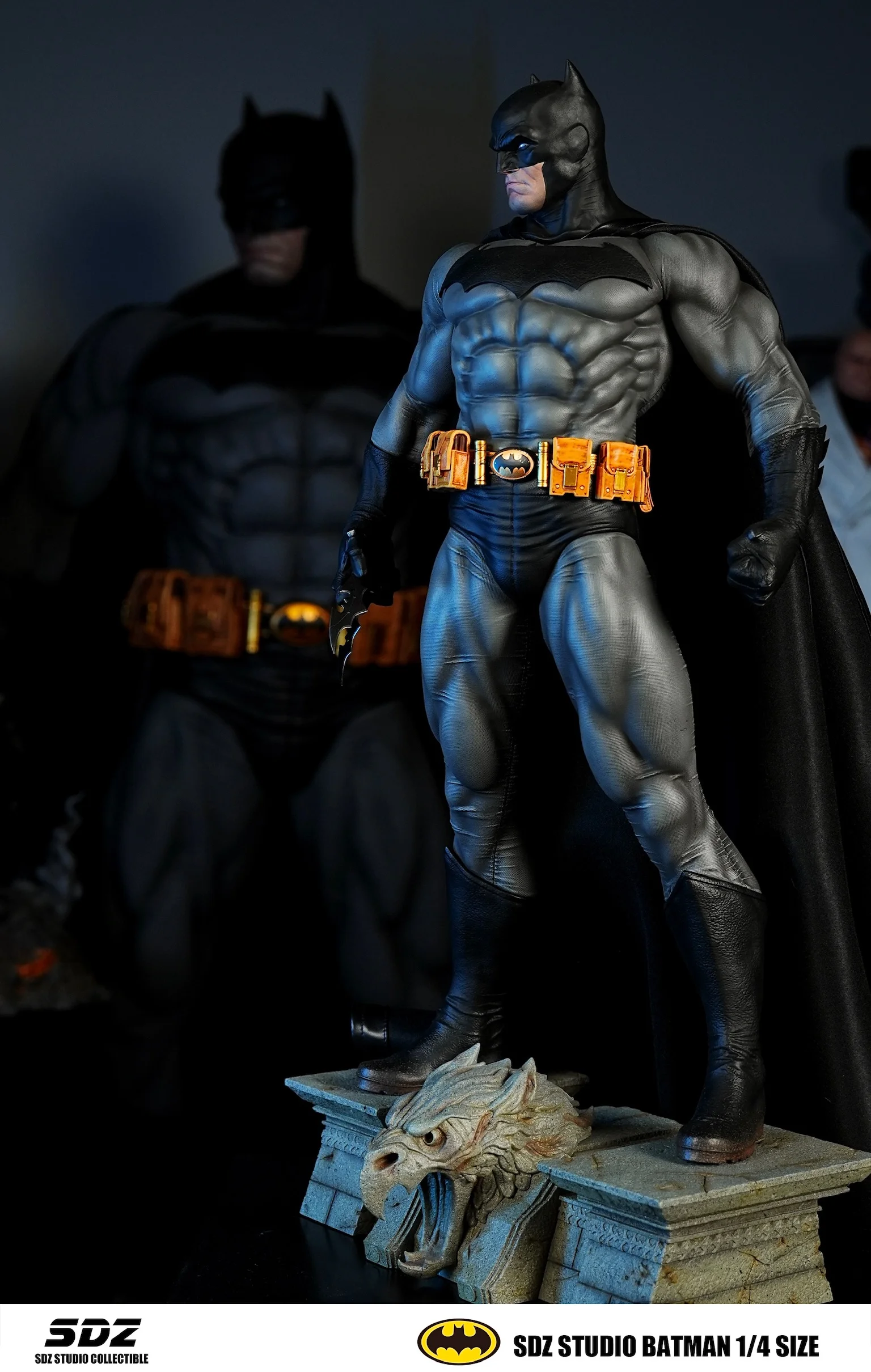 Batman 1/4 Whole Body  Statue(GK) - SDZ Studio