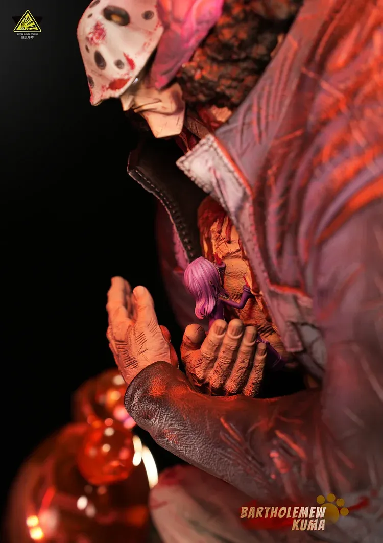 ONE PIECE Bartholomew Kuma with LED Statue(GK)-Super Bomb Studio Pre-Order