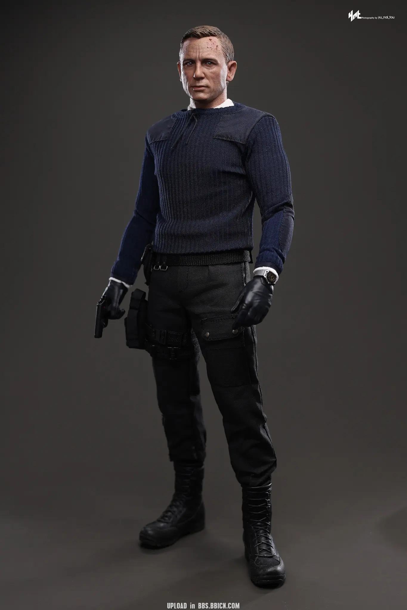 Hottoys - No Time To Die James Bond (Commando Outfit) 1/6th scale Collectible Figure MMS804 (Licensed) Statue(GK)