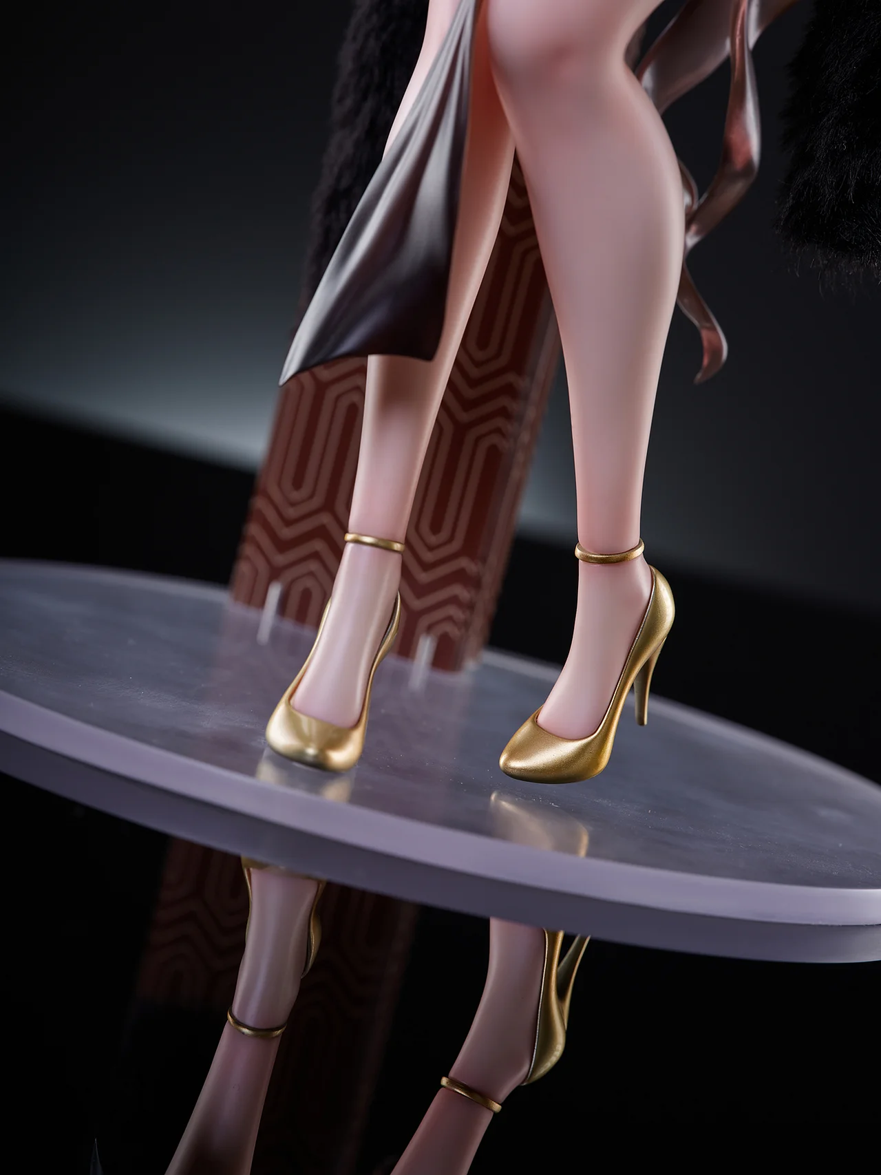 OMAHA - Original Elle 1/5 Figure (Licensed)   Statue