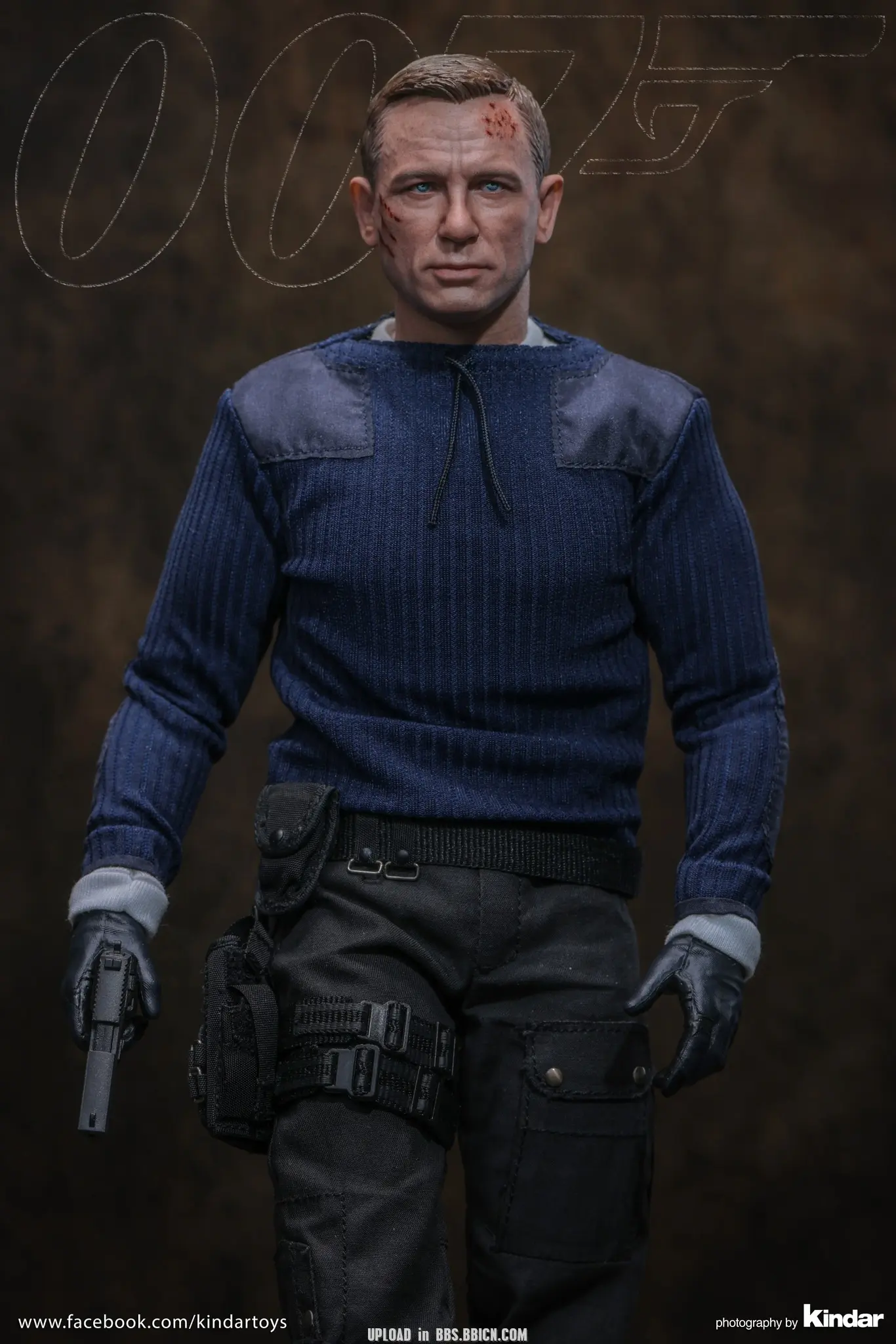Hottoys - No Time To Die James Bond (Commando Outfit) 1/6th scale Collectible Figure MMS804 (Licensed) Statue(GK)