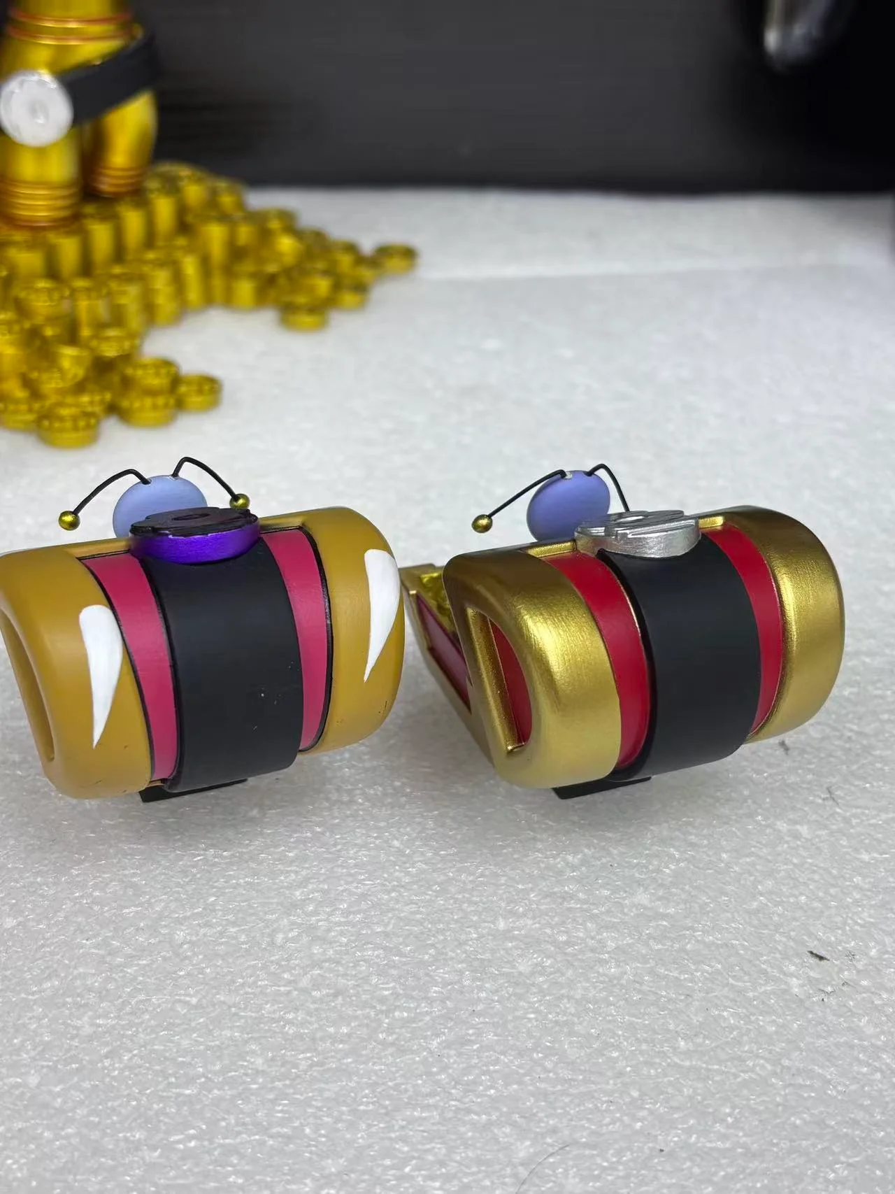 Ymg Studio - Pokemon Gholdengo + Gimmighoul Statue 