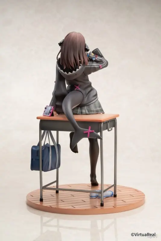 Reverse Studio - VirtuaReal Project Nana7mi 1/7 Shark Suit 2.0 (Licensed)Statue(GK) 