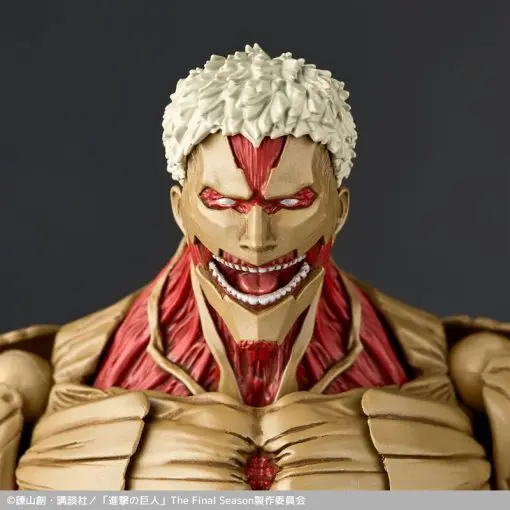 Kaiyodo - Revoltech Amazing Yamaguchi Attack on Titan Armored Titan & Female Titan (Licensed)Statue(GK)