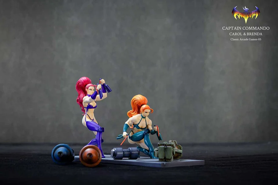 Toys Evolution Studio - Classic Arcade Games #5 Carol X Brenda Captain Commando Statue 