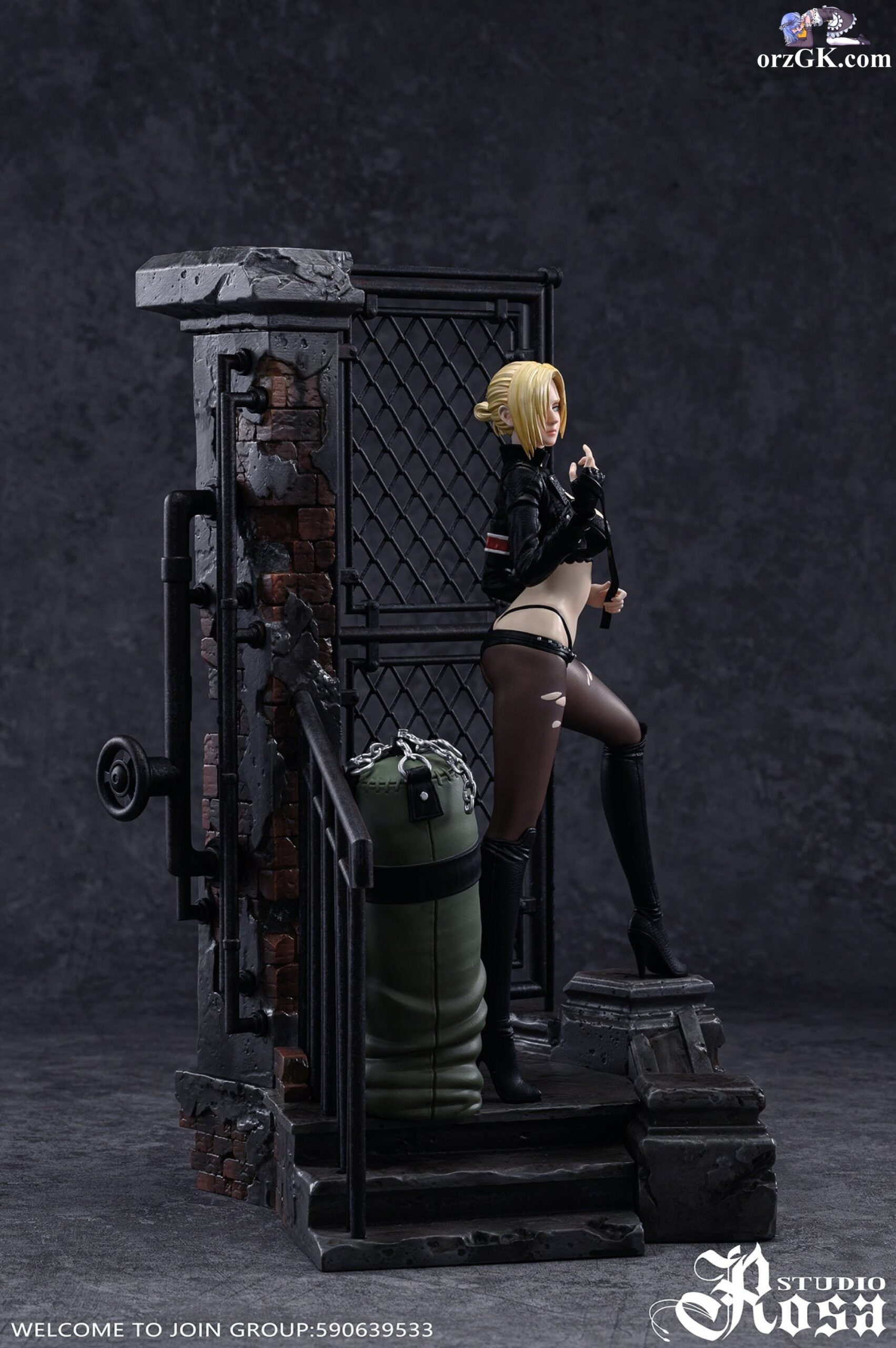 In stock-Sexy Series Annie Leonhart Statue (GK)(Adult 18+) -Rosa Studio