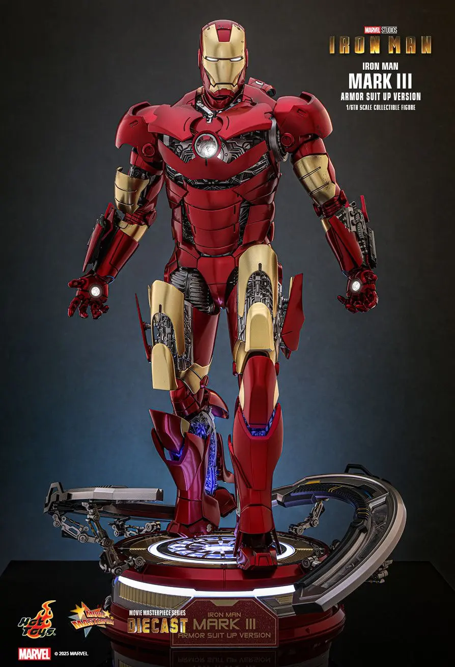 Hottoys - Iron Man Mark III (Armor Suit Up Version) 1/6th scale Collectible Figure MMS825D72 (Licensed)  Action Figure