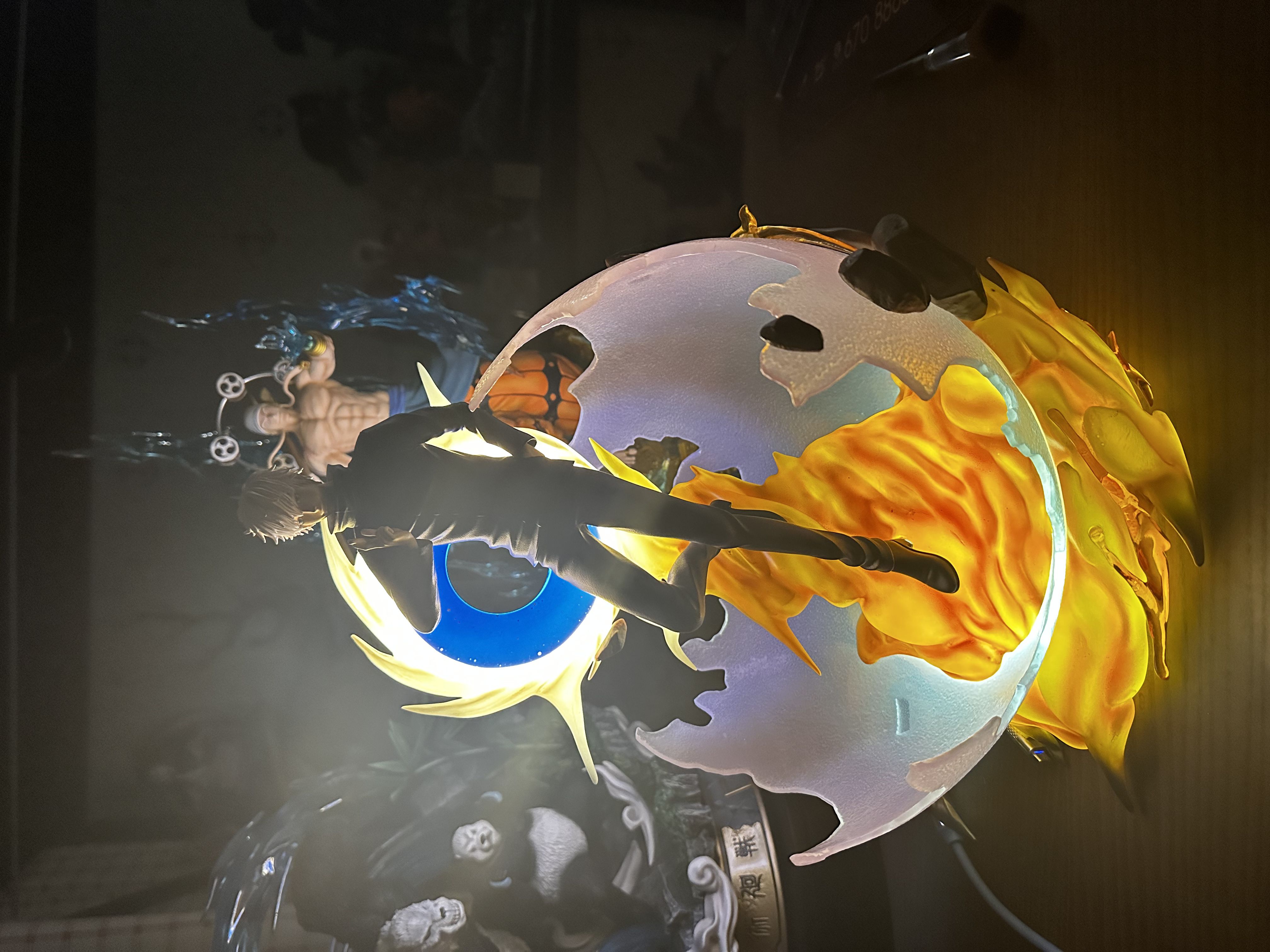 In stock Wuliangkongchu-Gojo Satoru. size 36cm high, 28cm wide, 28cm deep.(GK)-KWII-GK