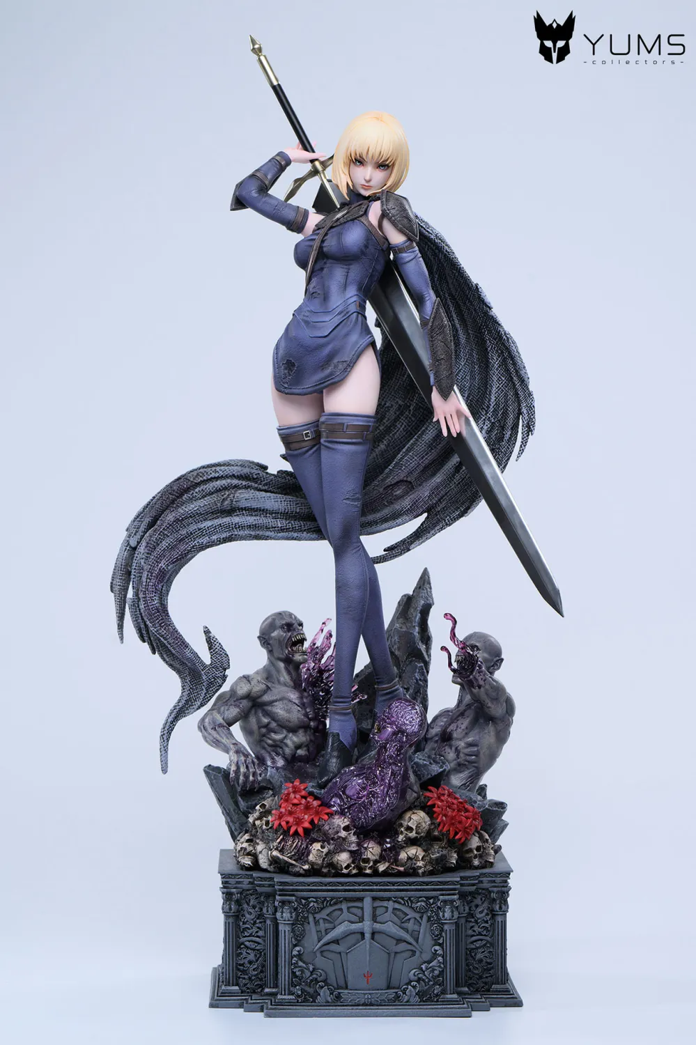 YUMS-Collectors Studio - Teresa X Clare Claymore Statue 