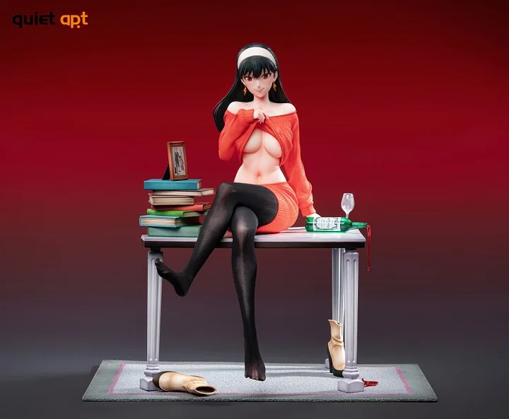 SpyxFamily Yor Forger  Tipsy Deadly Allure 1/4 Statue(GK) -HeRa Studio