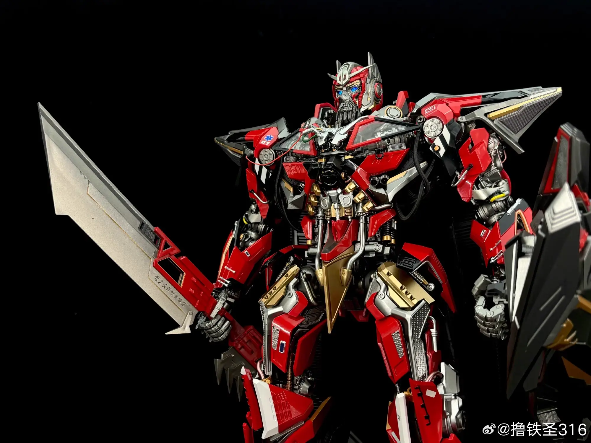 Lu Tie Sheng - Transformers Sentinel Prime DLX scale alloy finished product SP-316 (Licensed)Statue(GK)