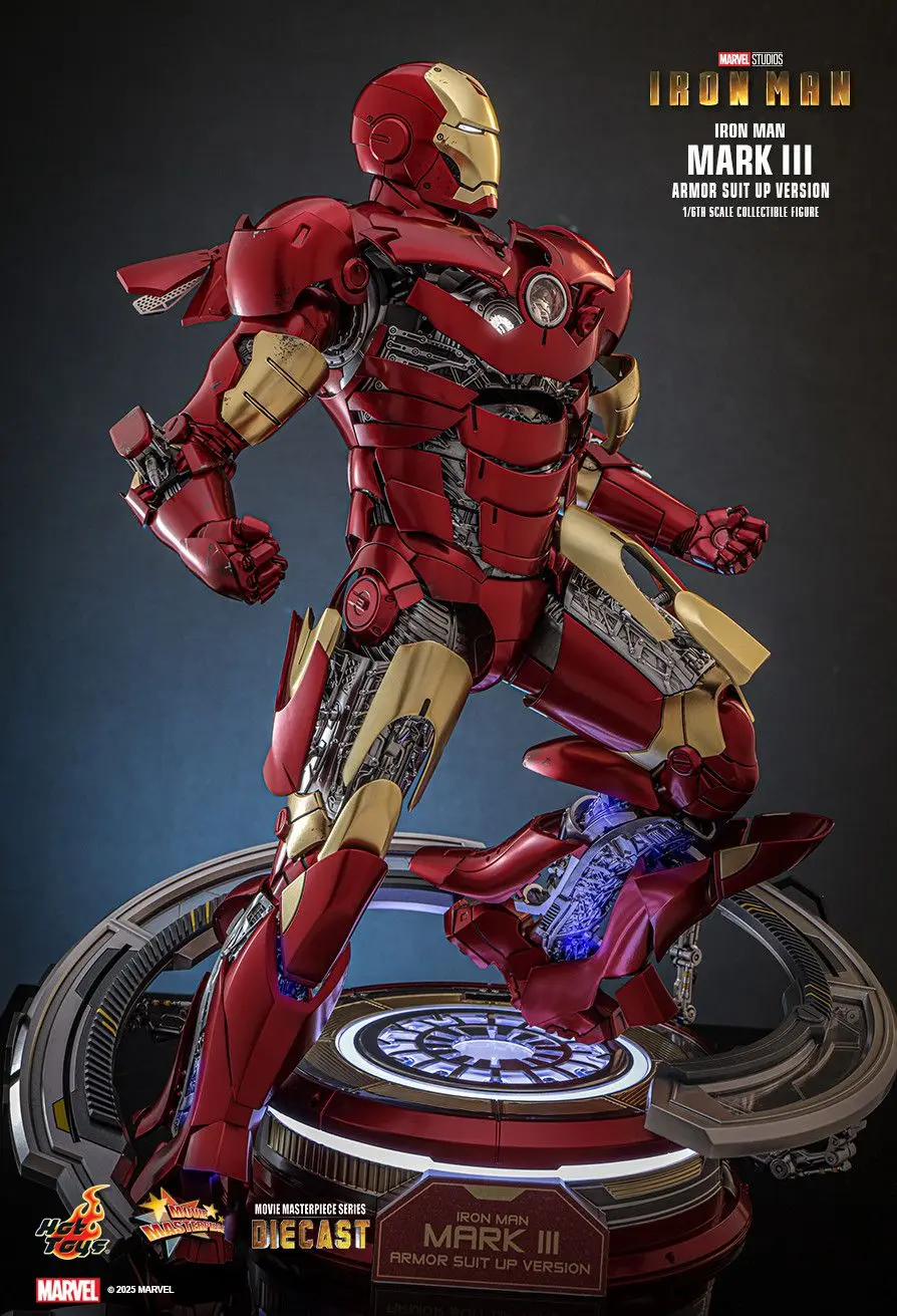 Hottoys - Iron Man Mark III (Armor Suit Up Version) 1/6th scale Collectible Figure MMS825D72 (Licensed)  Action Figure