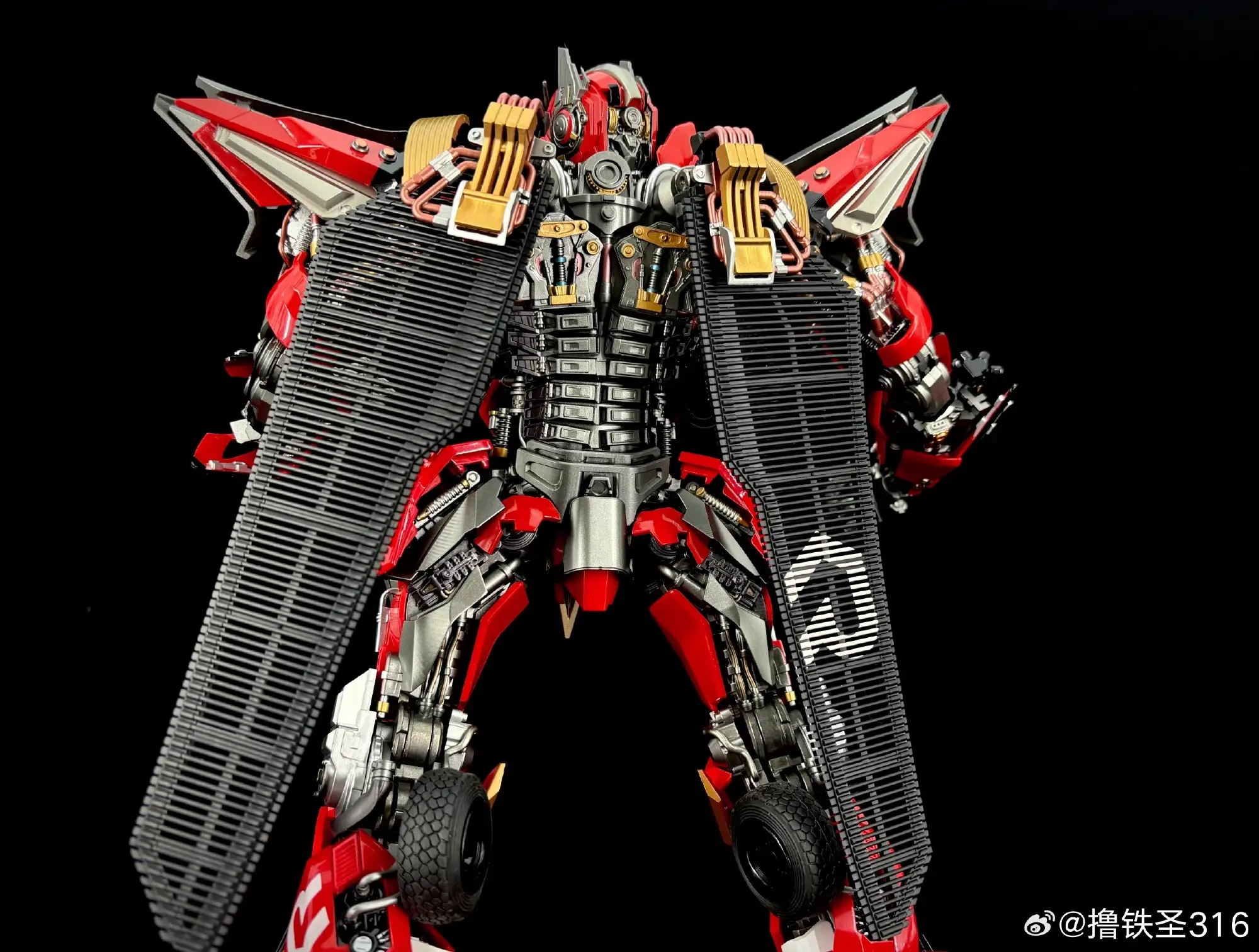 Lu Tie Sheng - Transformers Sentinel Prime DLX scale alloy finished product SP-316 (Licensed)Statue(GK)