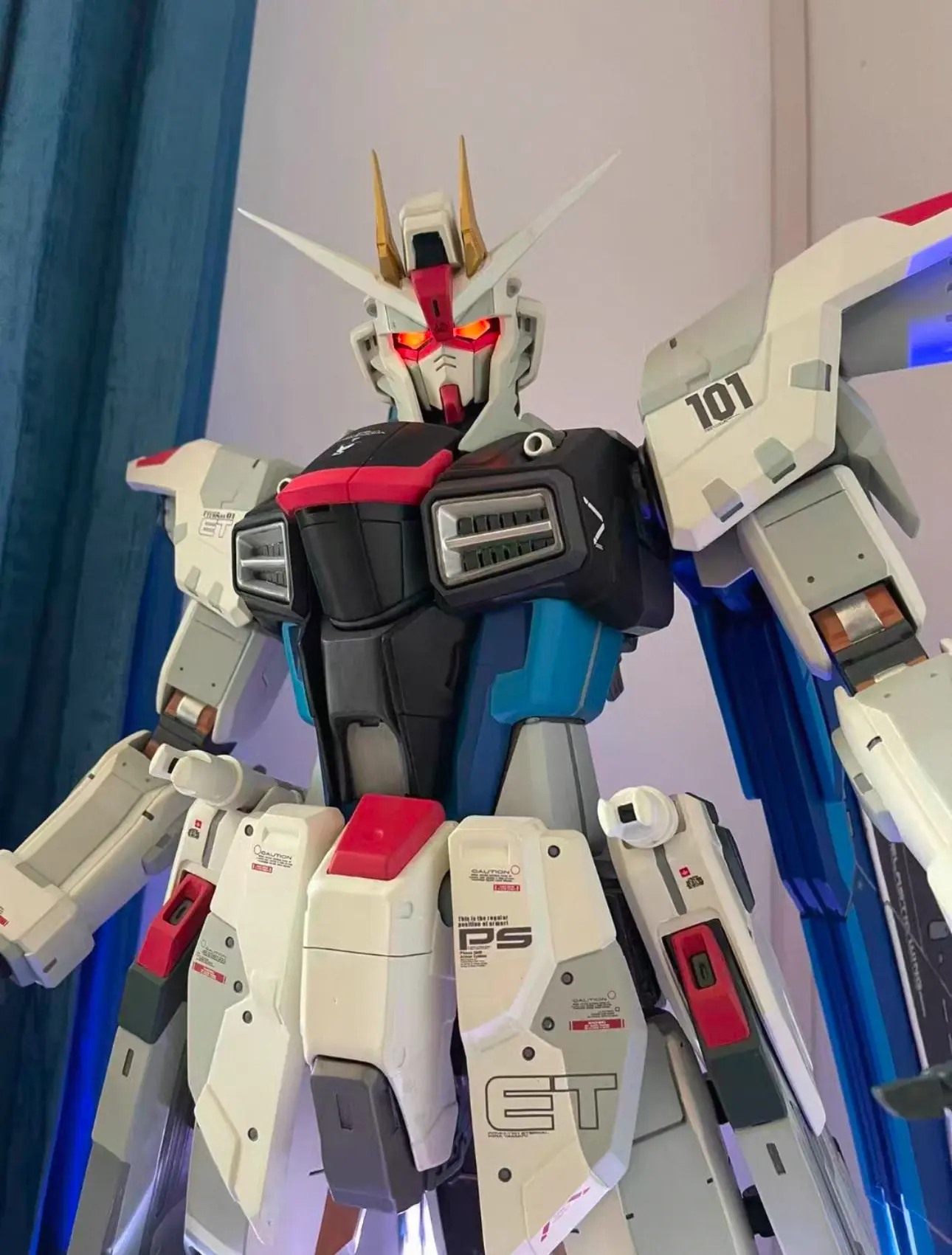 Rocket Studio - ZGMF-X10A Freedom Gundam Statue(GK)