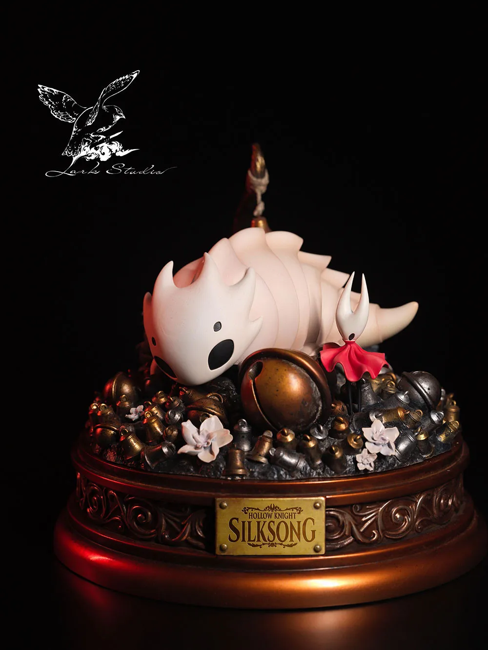 Lark Studio - Hornet X Bell Beast Hollow Knight: Silksong Statue 