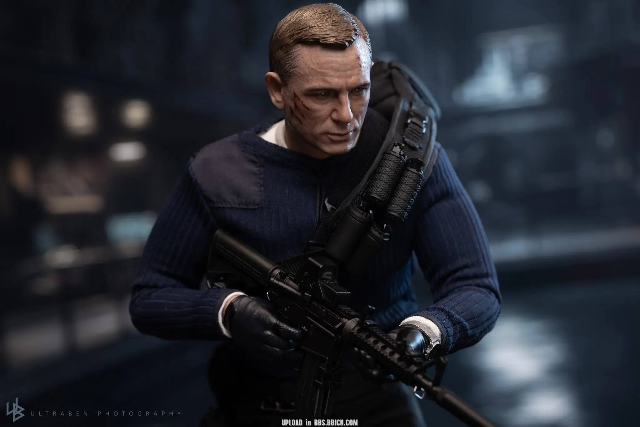 Hottoys - No Time To Die James Bond (Commando Outfit) 1/6th scale Collectible Figure MMS804 (Licensed) Statue(GK)