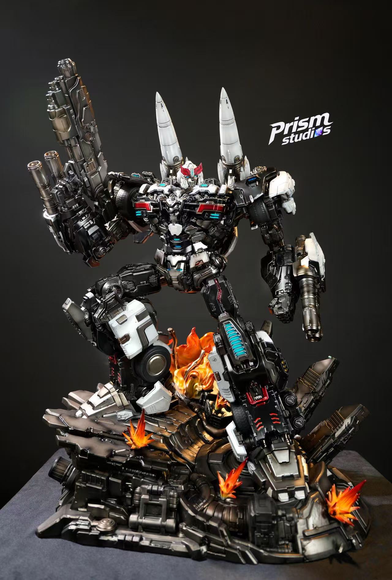 Prism Studio Prowl Transformers