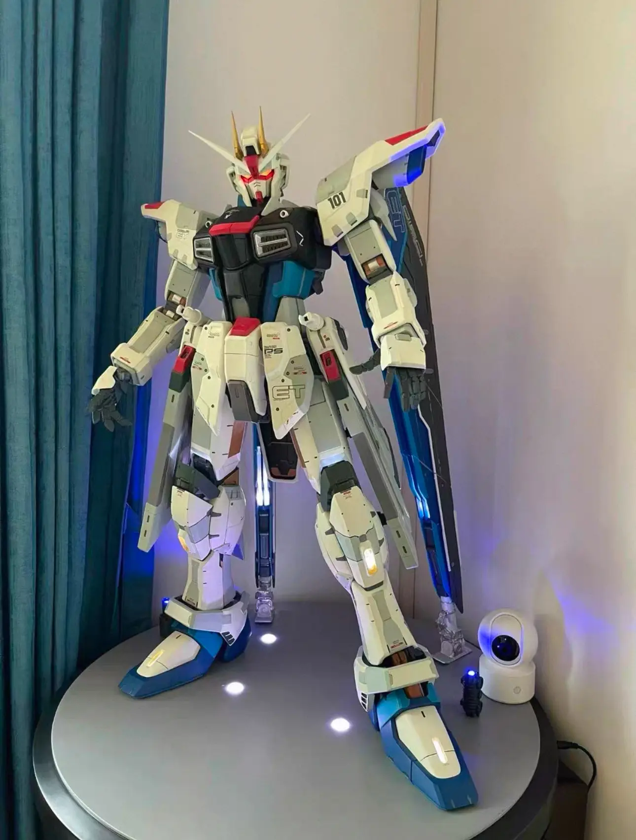 Rocket Studio - ZGMF-X10A Freedom Gundam Statue(GK)