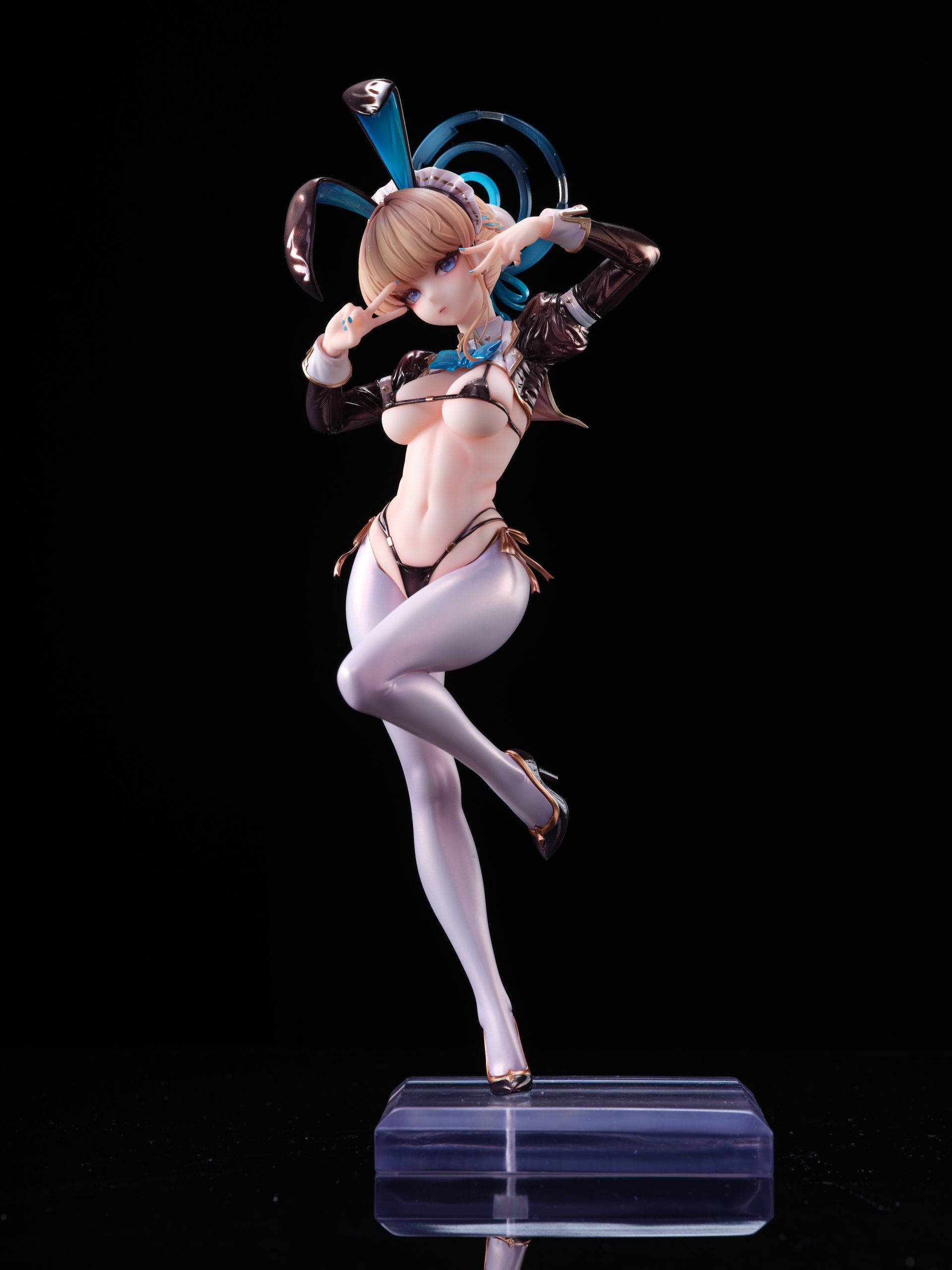 Blue Archive Asuma Toki Bunny Girl Statue(GK) -Genius Bee Studio