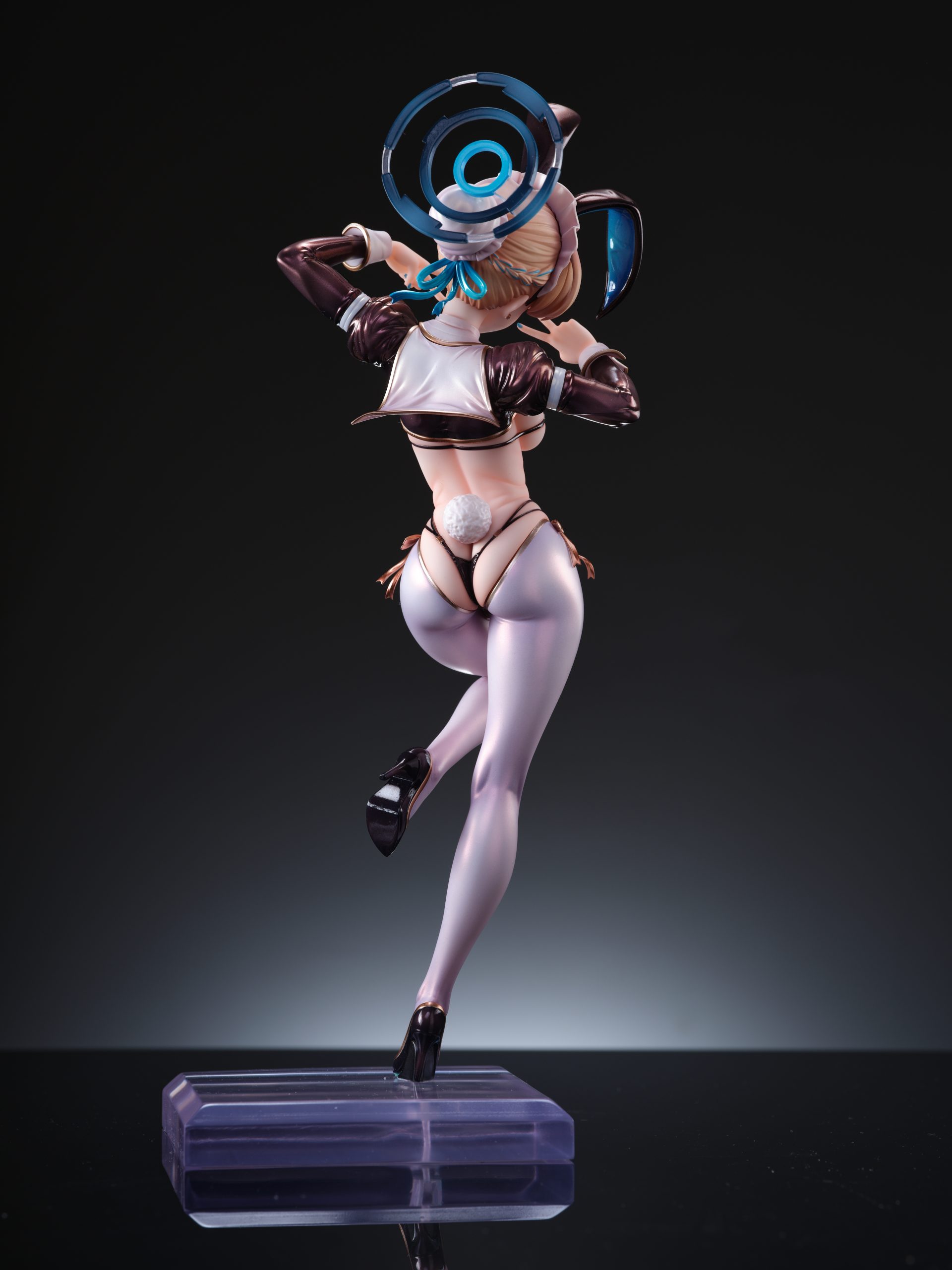 Blue Archive Asuma Toki Bunny Girl Statue(GK) -Genius Bee Studio