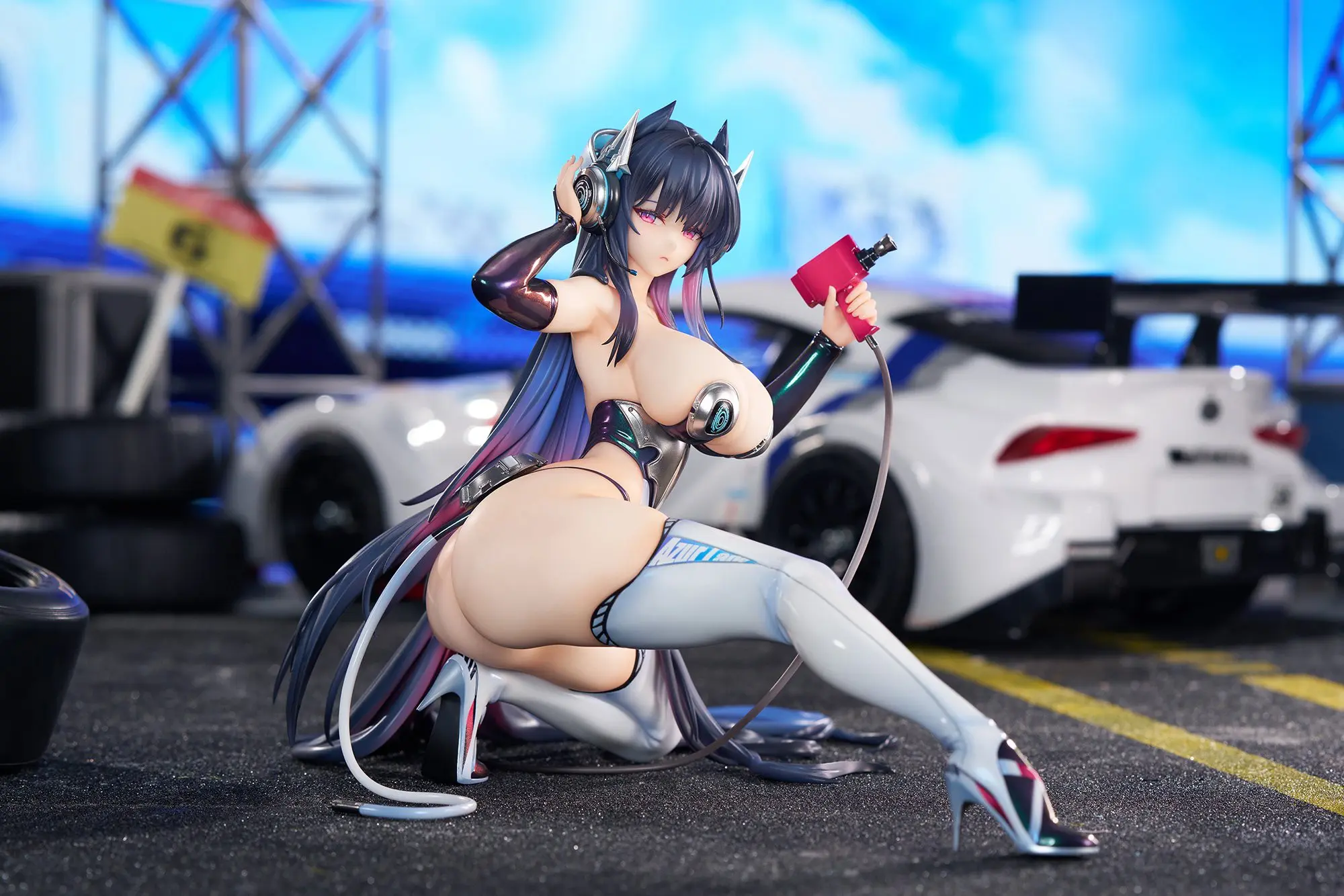APEX-TOYS - Azur Lane - Strasbourg - 1/7 - Faerie of the Race Circuit Ver (Licensed)Statue