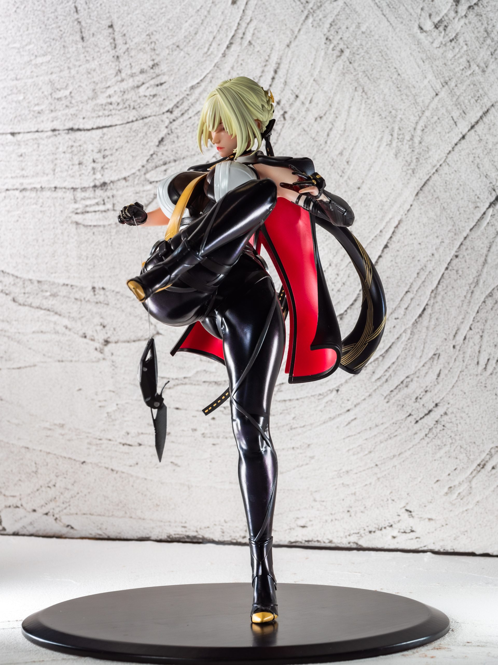Zenless Zone Zero Series Evelyn Chevalier Statue (GK) -Xing Zhe Studio