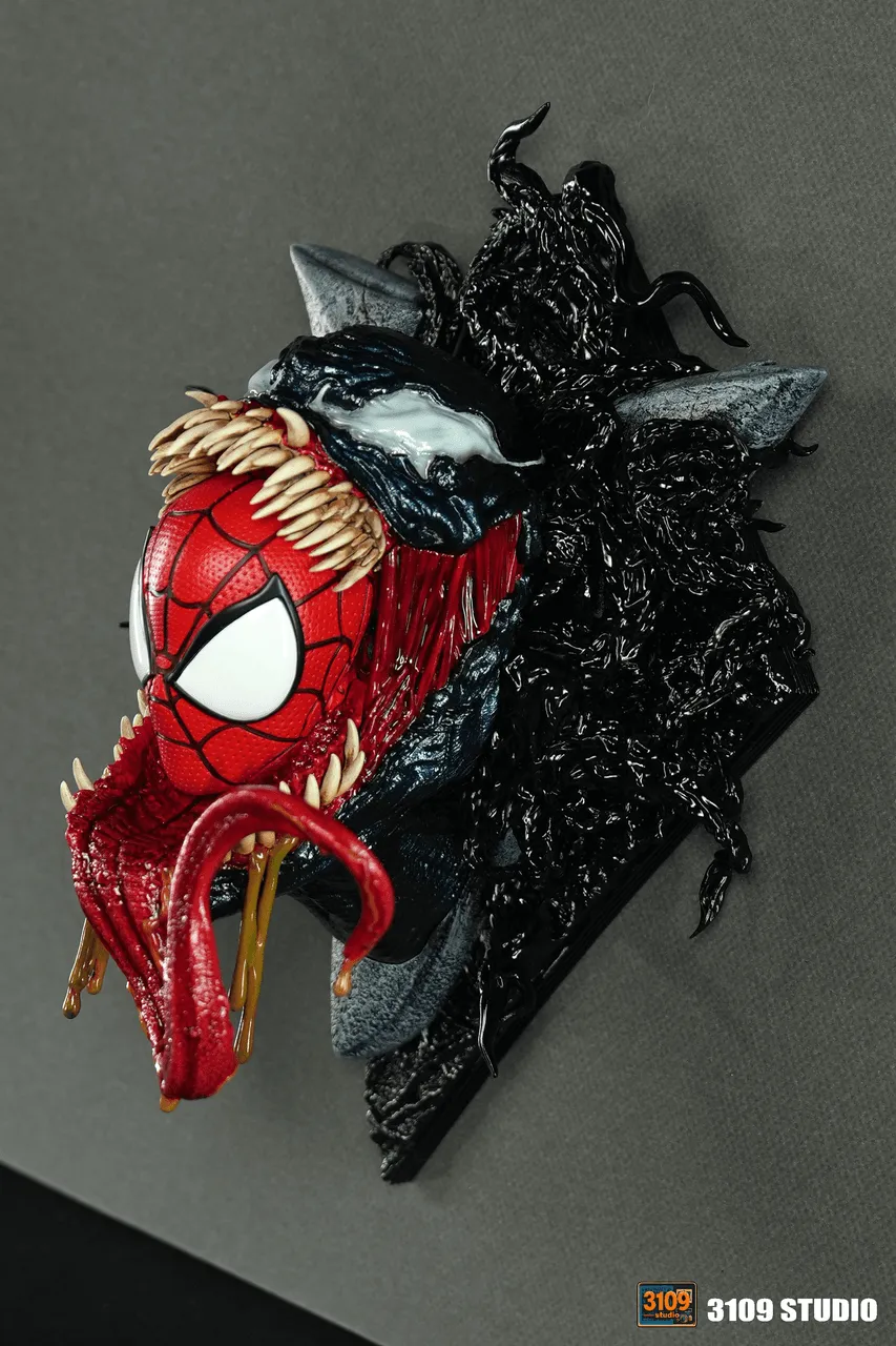 3109 Studio - Spider-Man Venom Wall-Mounted Dual Scale Spider-Man Statue 
