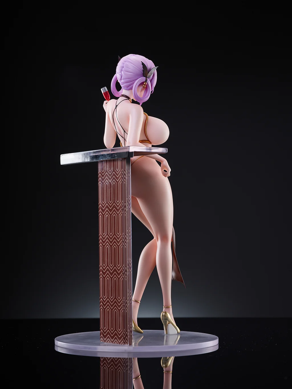 OMAHA - Original Elle 1/5 Figure (Licensed)   Statue