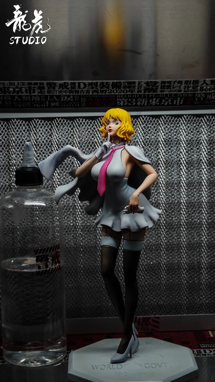 One Piece CP0.07 Queen of Fun Zone Stussy Statue (GK)-long hu Studio Pre-sale