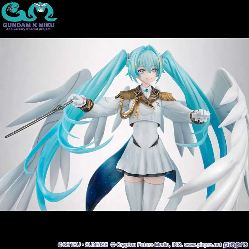 MegaHouse Lucrea Studio - Miku x Gundam PVC 1/7 Statue(GK)