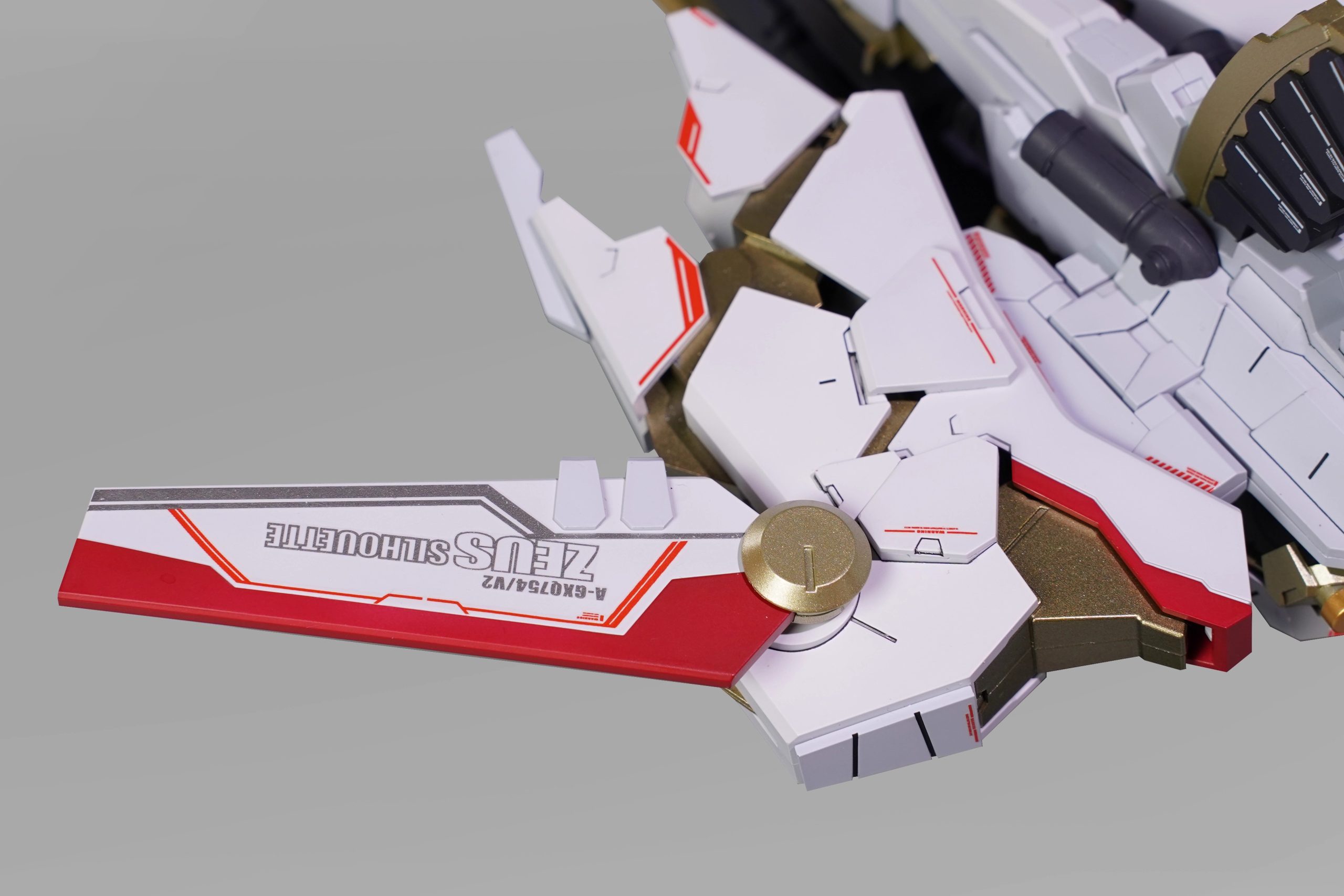 Gundam ZGMF-X42S ZAFT Disney MR Style Assembly Model Mr. Zeus Statue(GK) -Zhen Fen Nu Zhi Niao