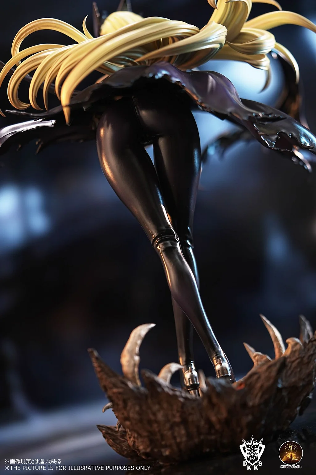 Dark King and MIMAN Studio - Beelstarmon Statue 